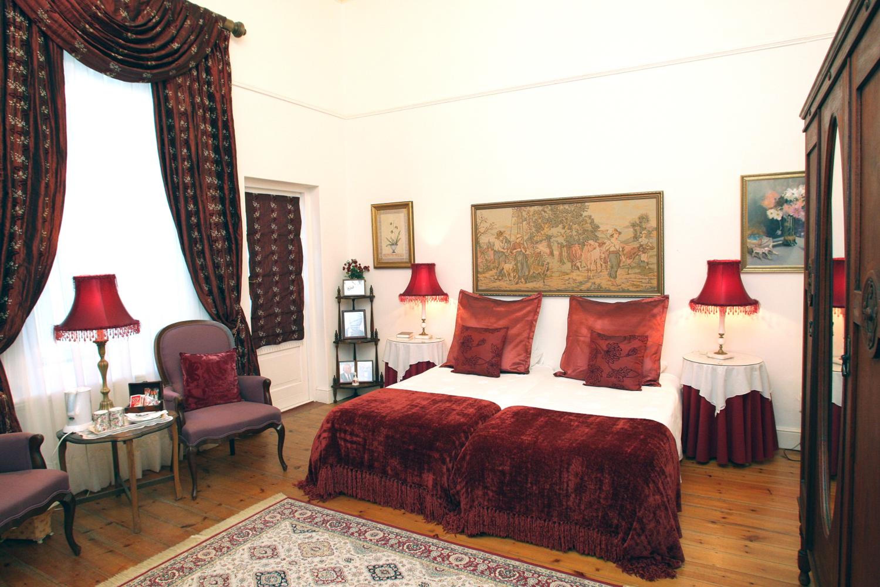 Kingna Lodge Montagu