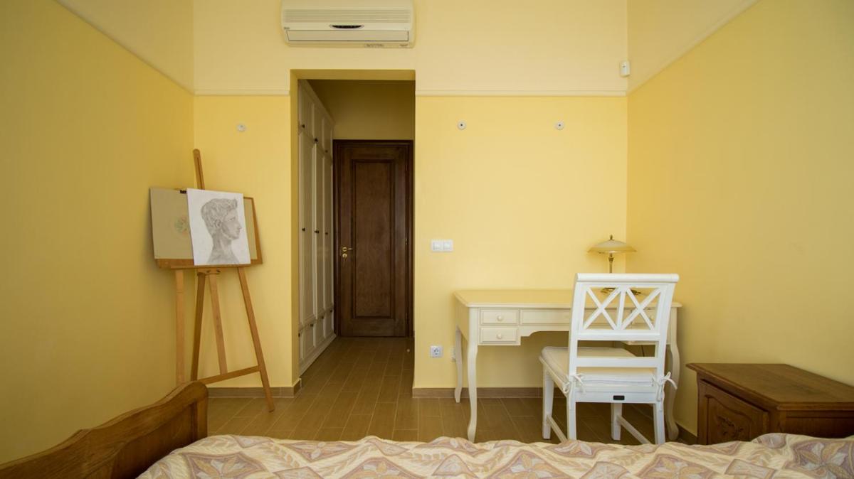 Photo 34