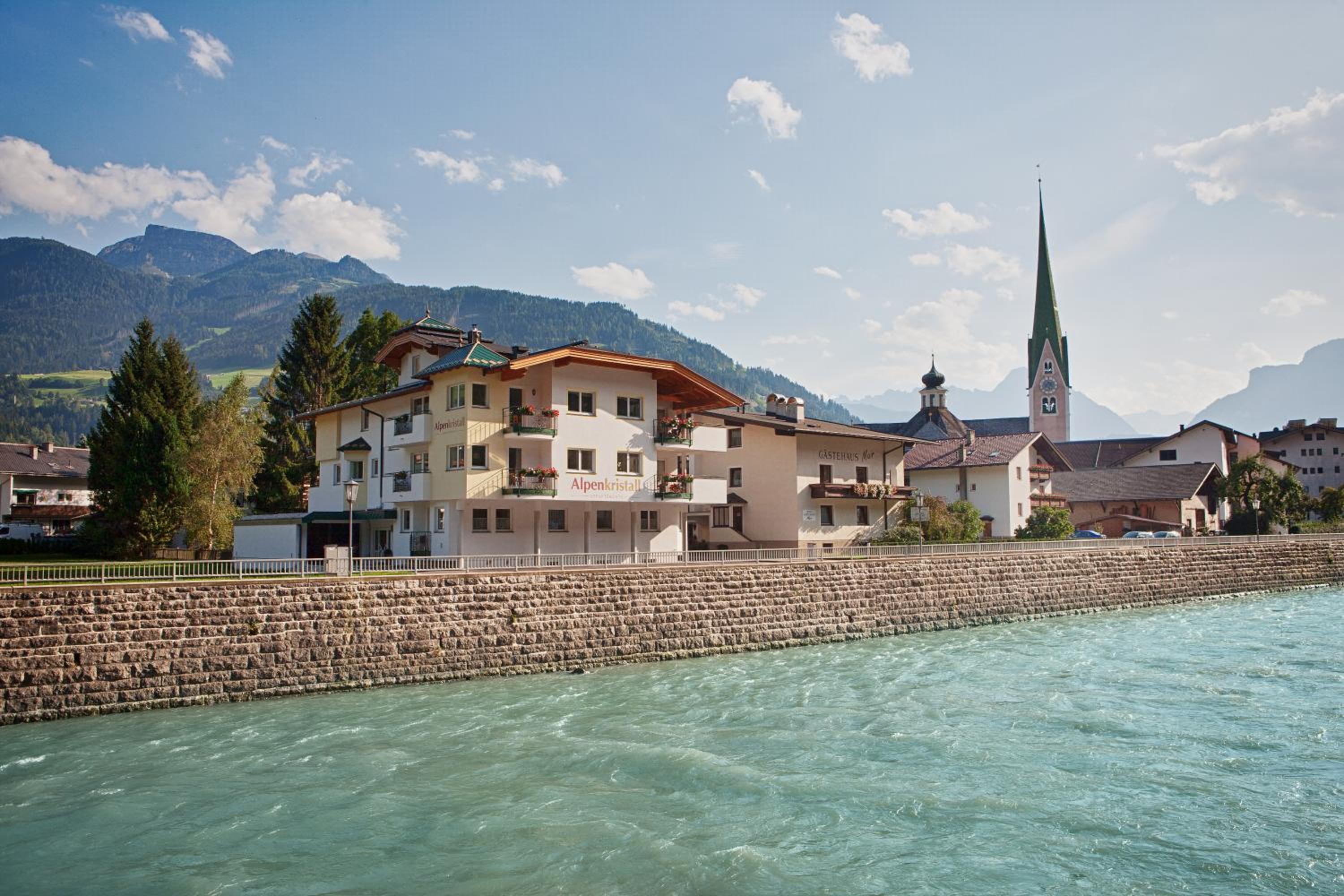 Appartements Alpenkristall view 2