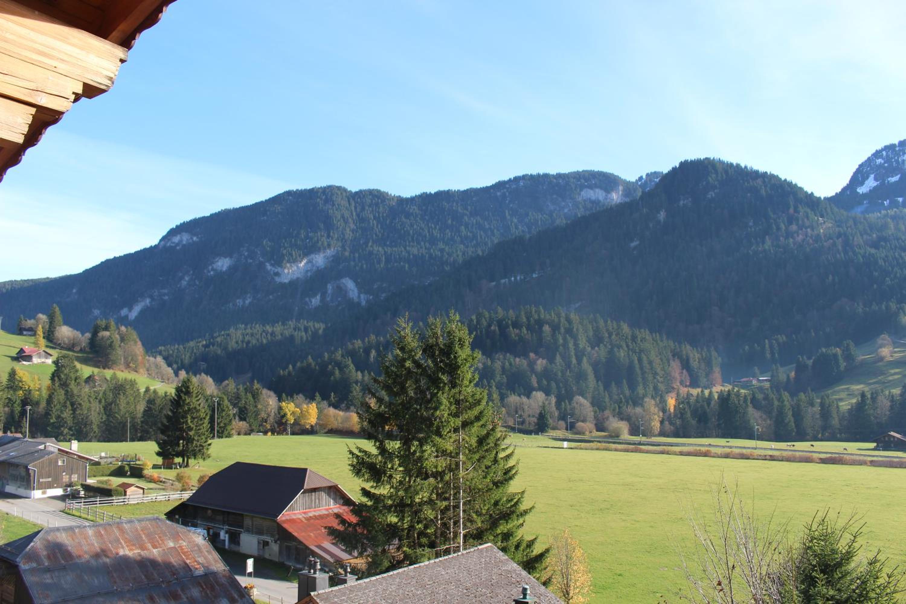 Appartement Le Roc view 2