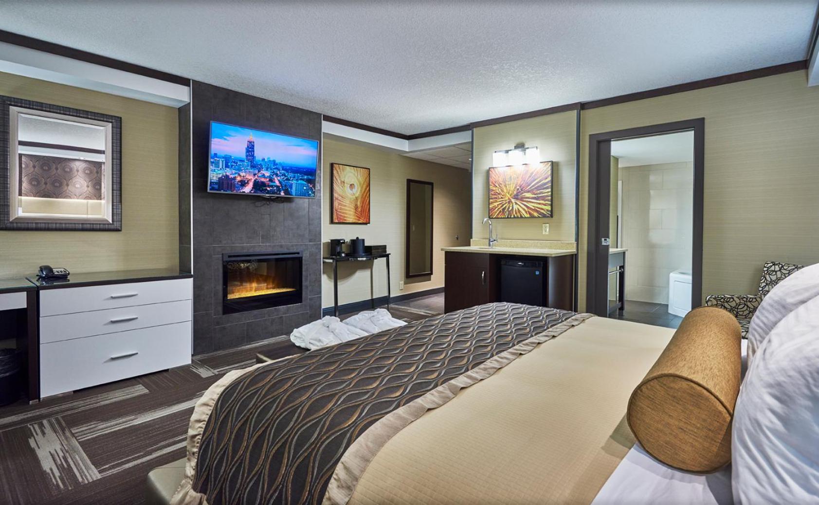 Leduc Vacations - Best Western Plus Edmonton Airport Hotel - Property Image 12