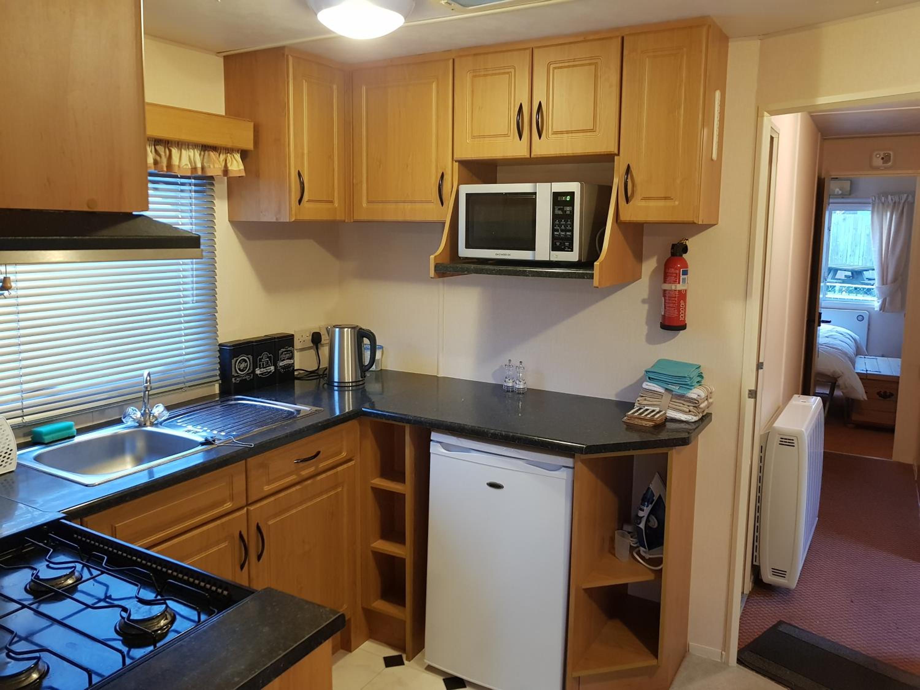 the jackdaw pub SELF CATERING STATIC CARAVAN free breakfast supplied, photo 24