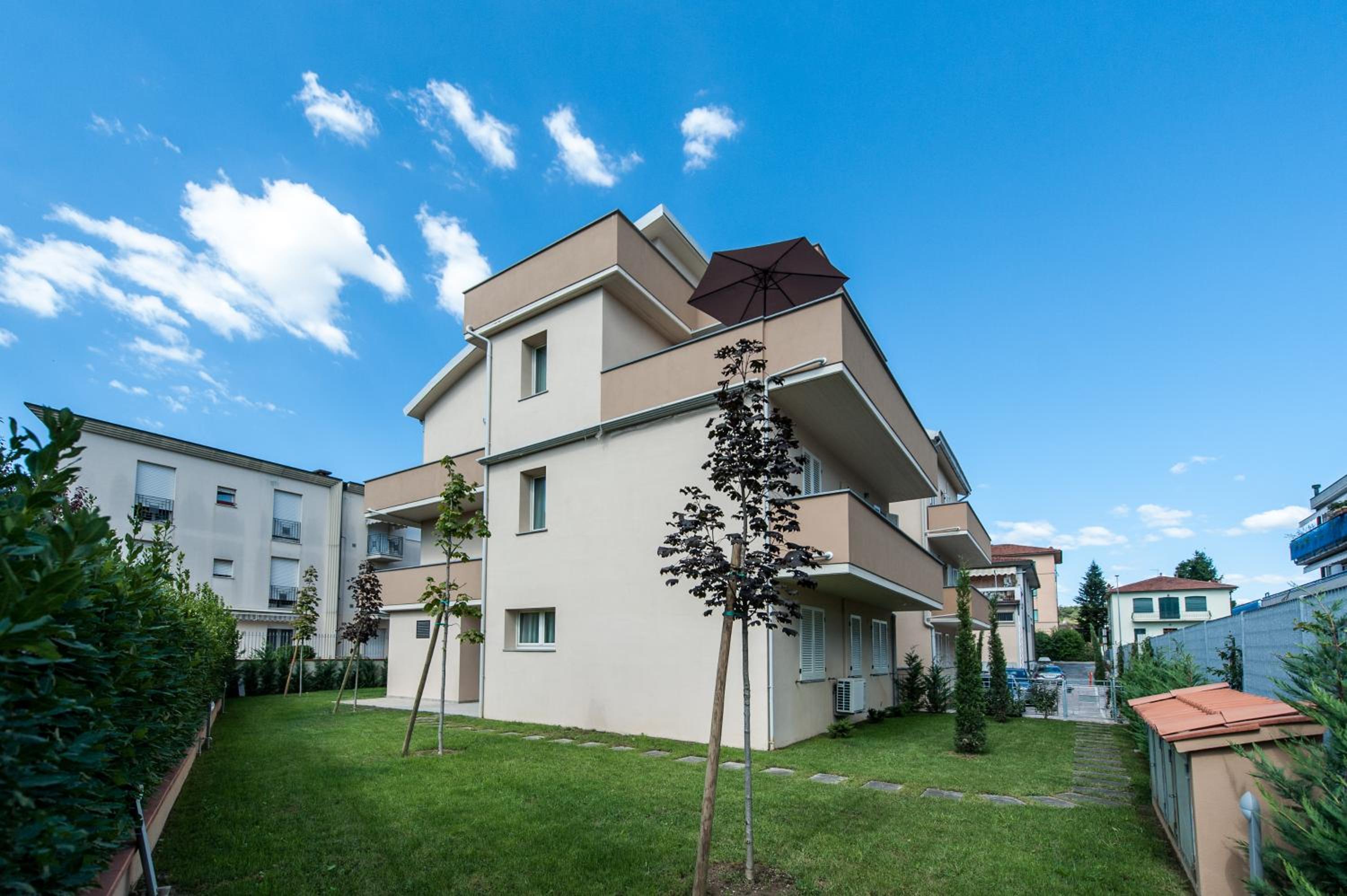 Hotel Luccainn - Image 1