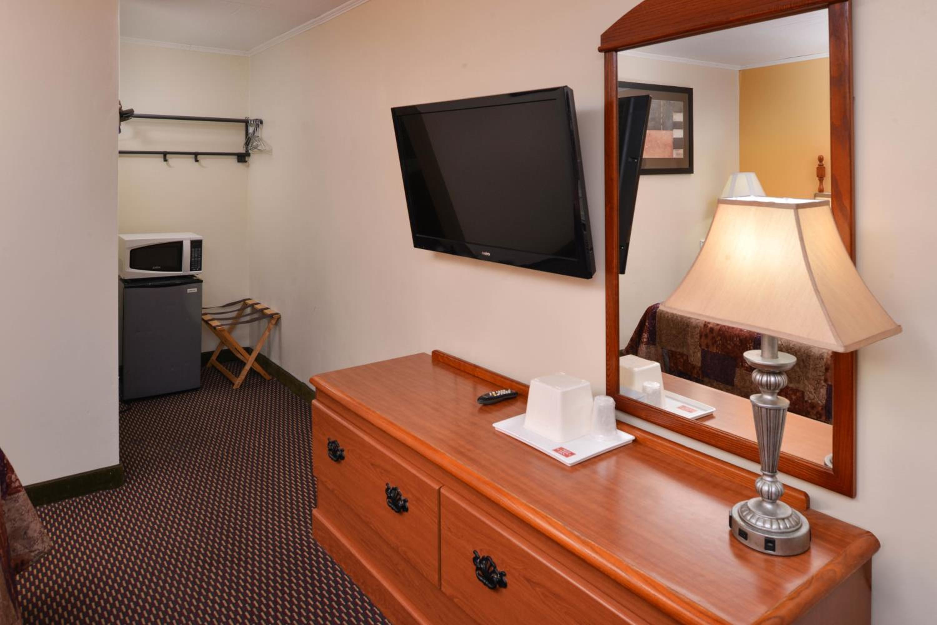 Red Carpet Inn Ronks