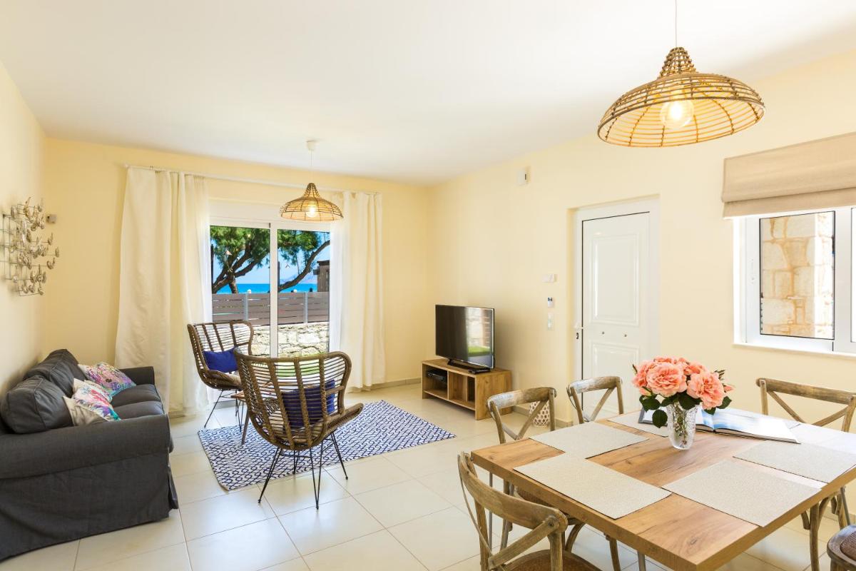 Seafront Villa Estia photo 2