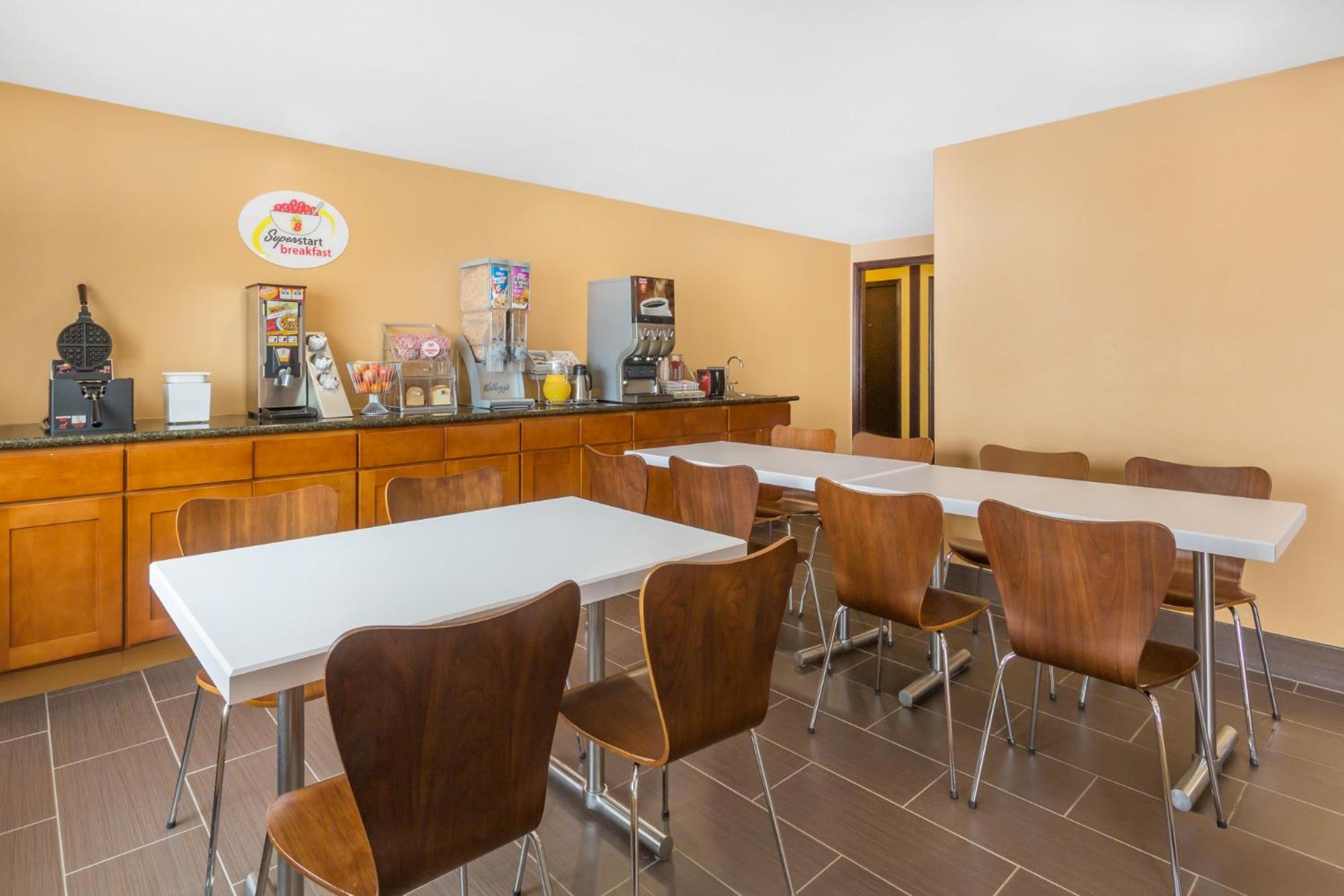 Super 8 by Wyndham Diamondville Kemmerer