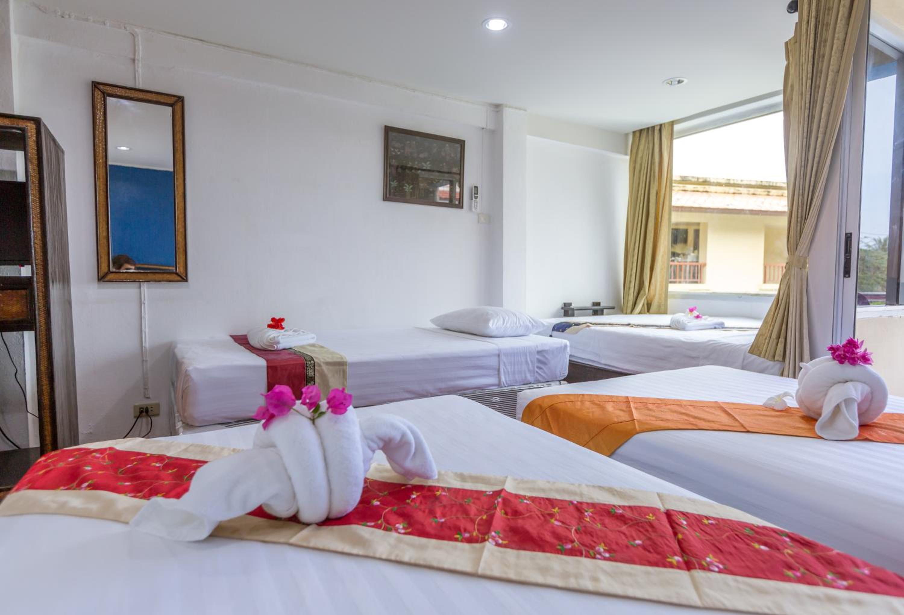 PorterHouse Beach Hotel