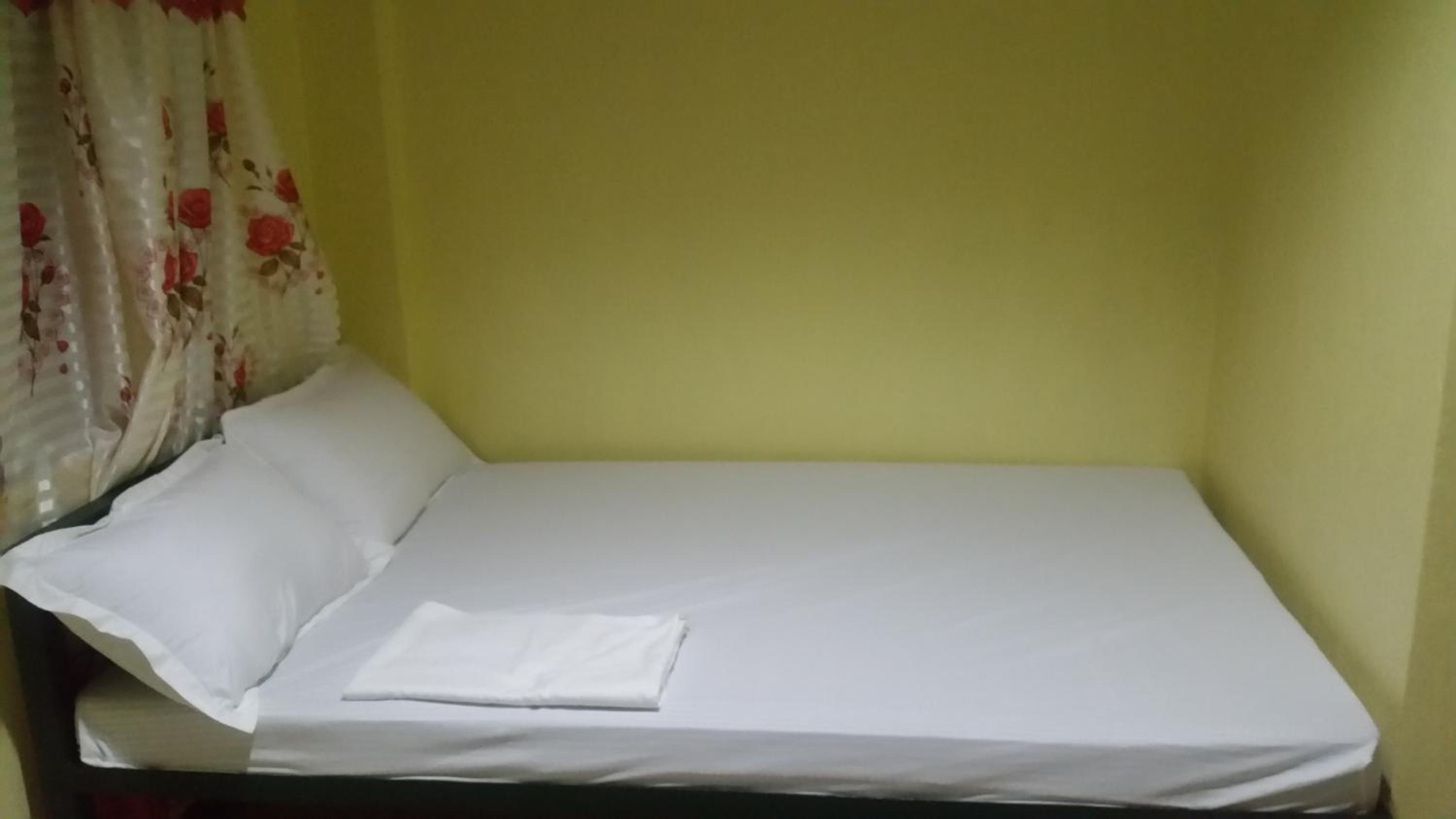 RMS Travellers Inn view 2