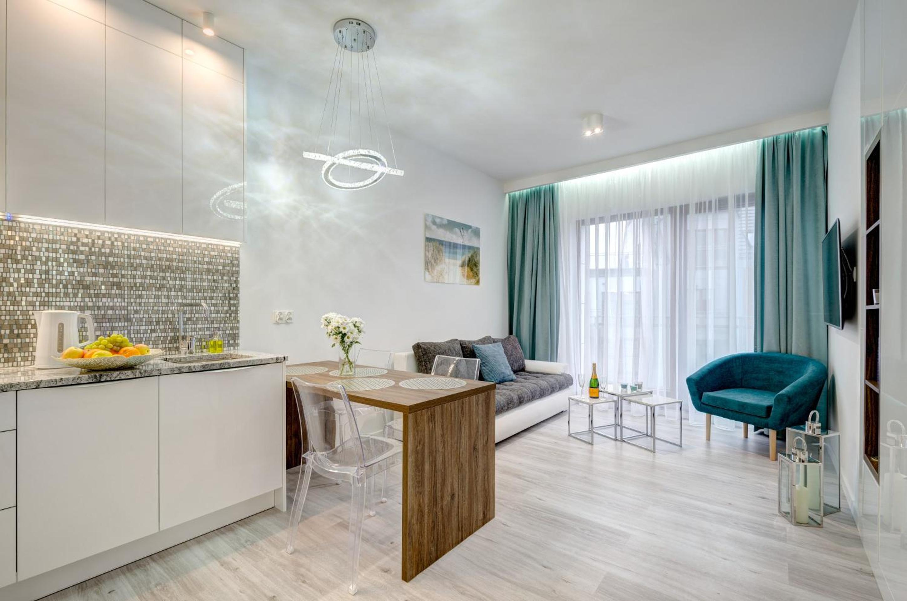 Live & Travel Apartments Number 1