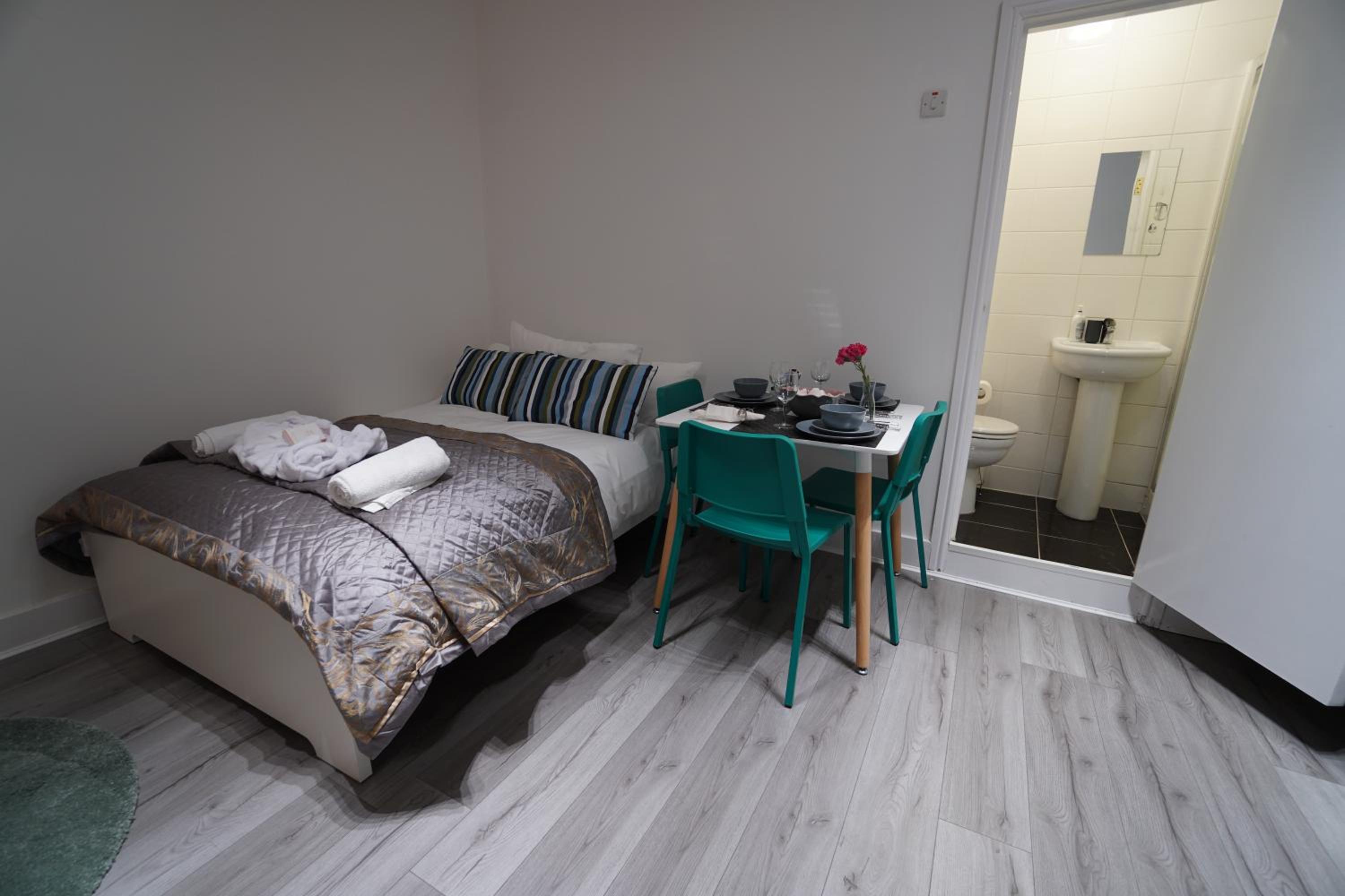 London Queen Park Apartments