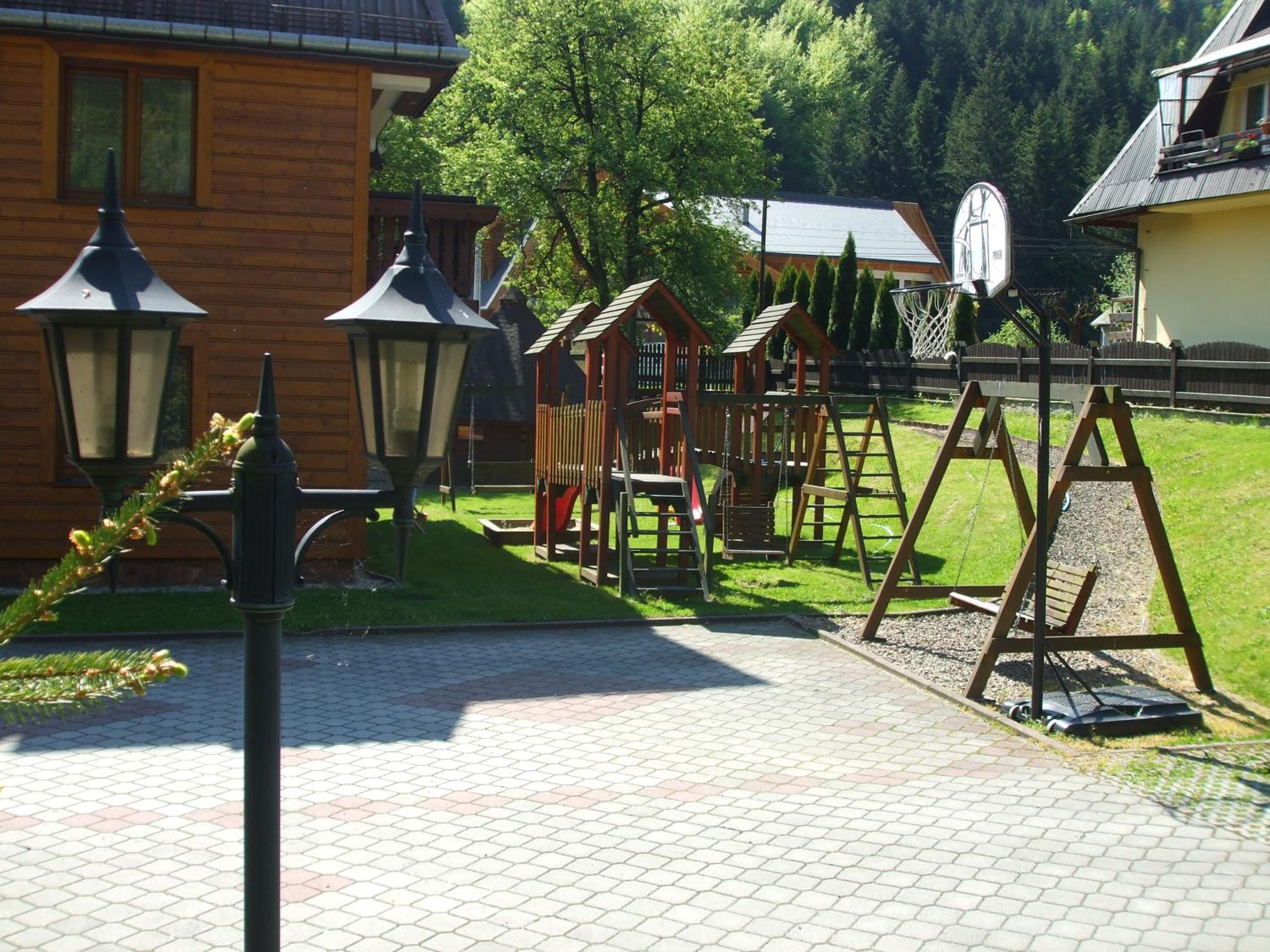 Photo 8