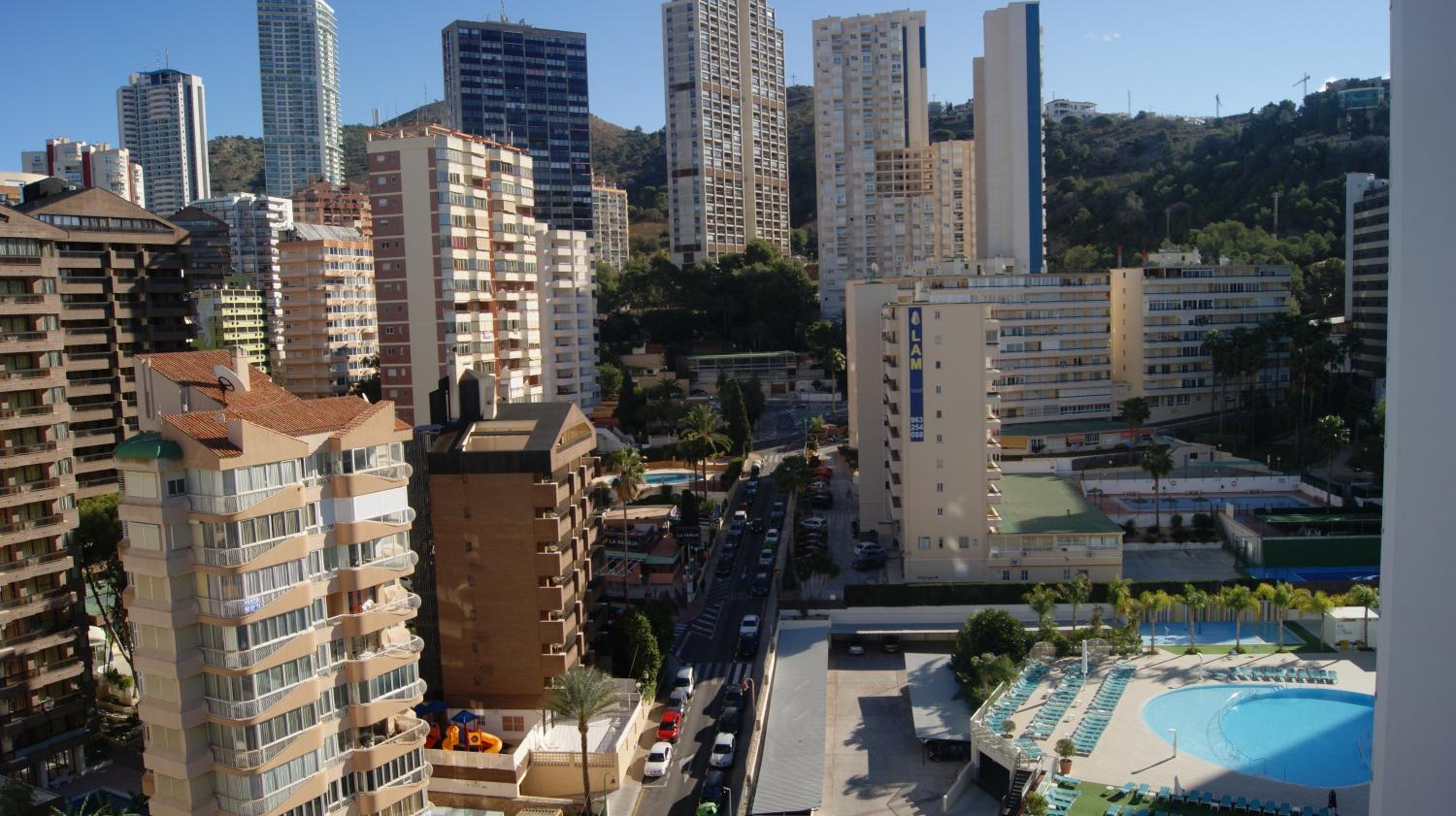Coblanca-Benidorm beach photo 4