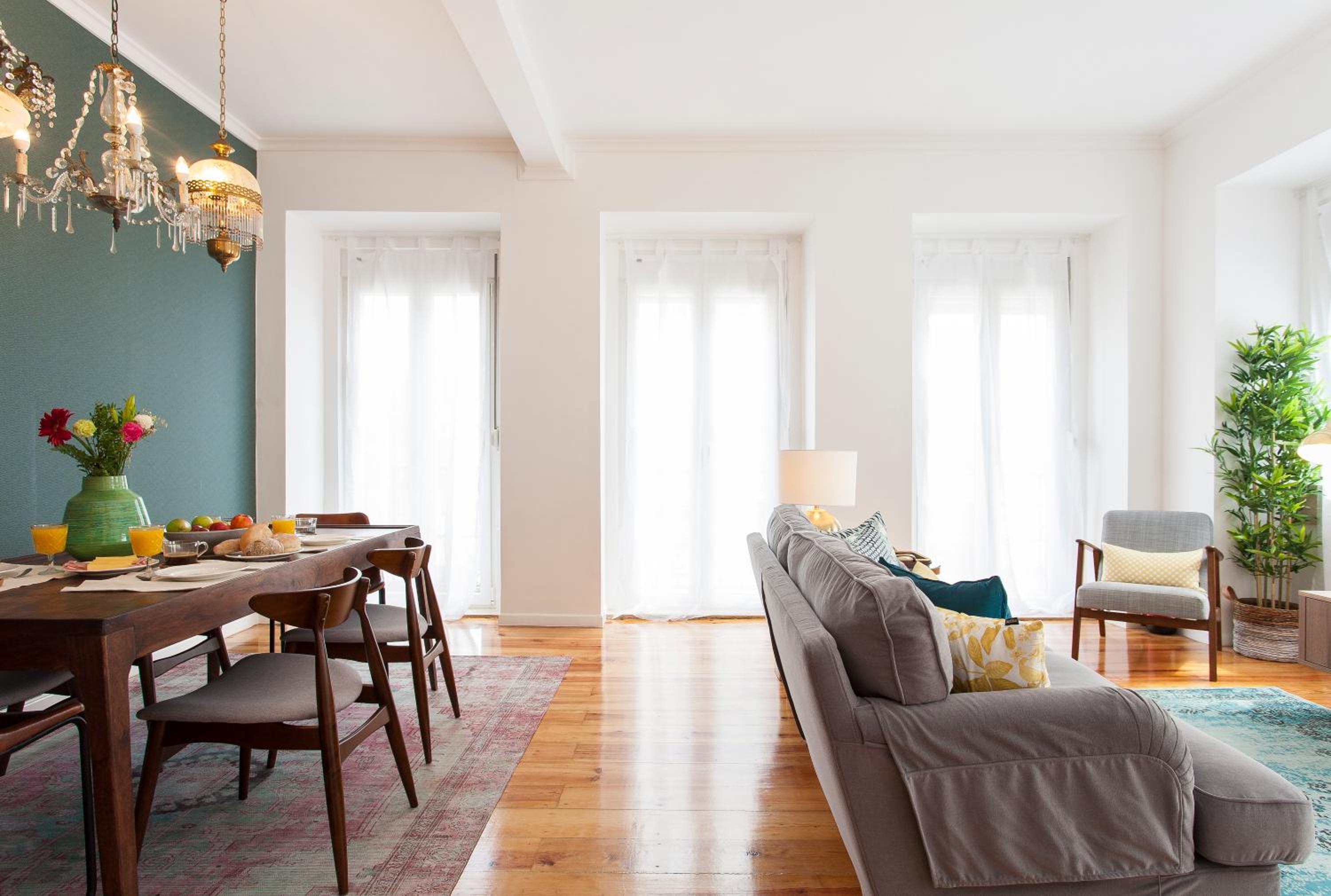 Principe Real Beautiful 3 Bedroom Flat view 2