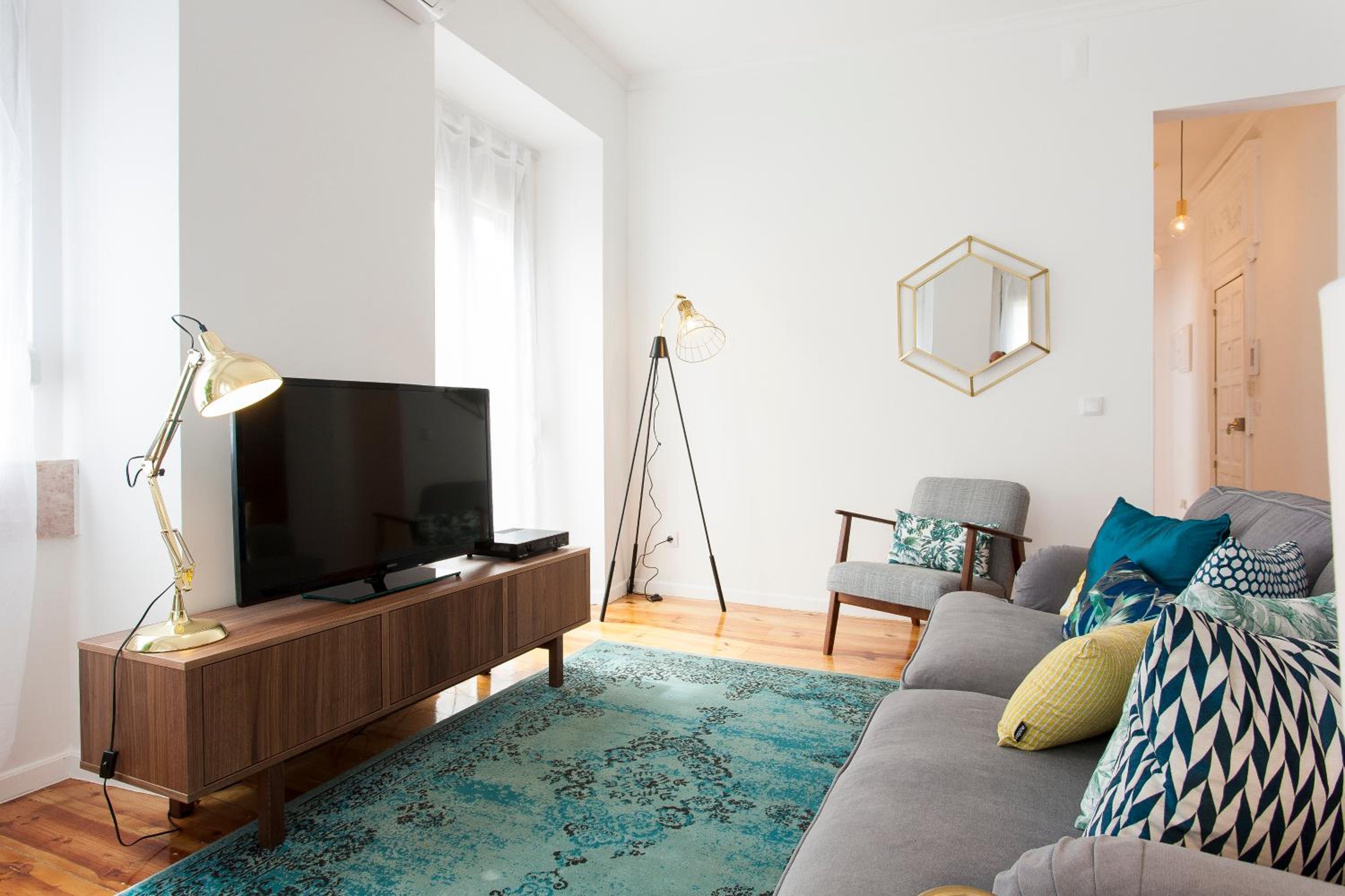 Principe Real Beautiful 3 Bedroom Flat view 4