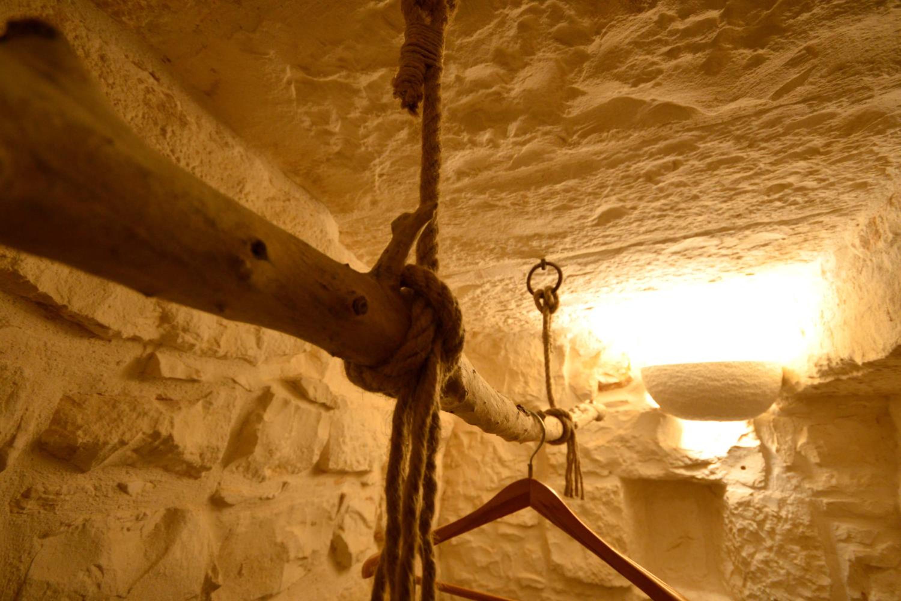 Photo 28