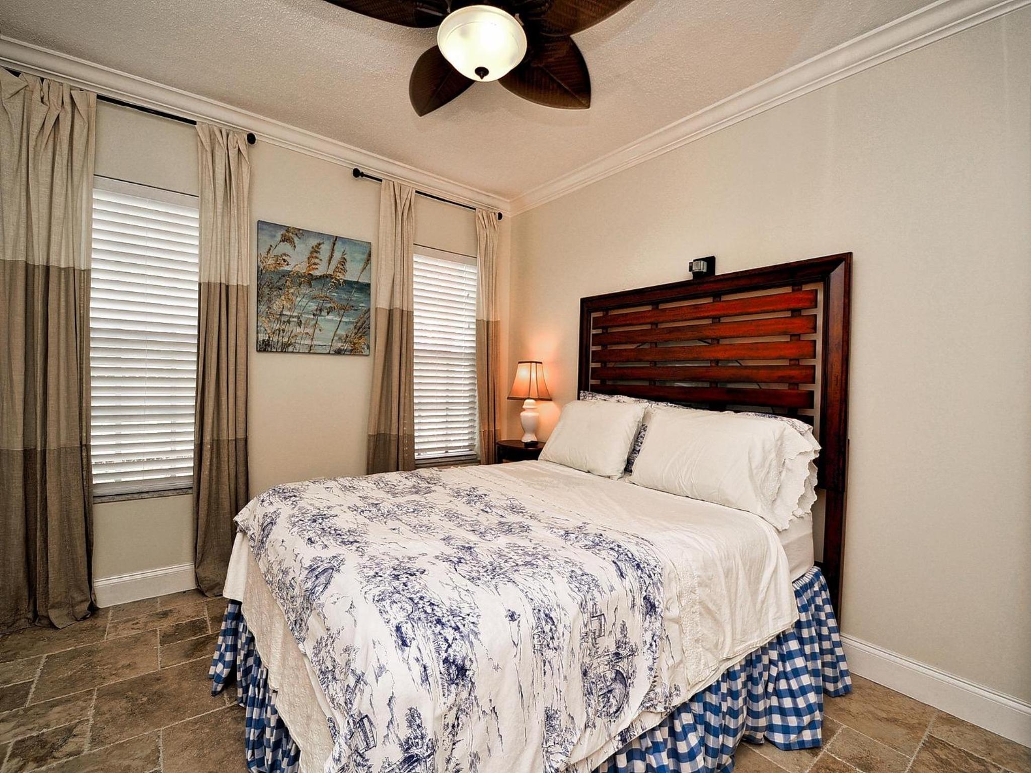 Island Flat 103