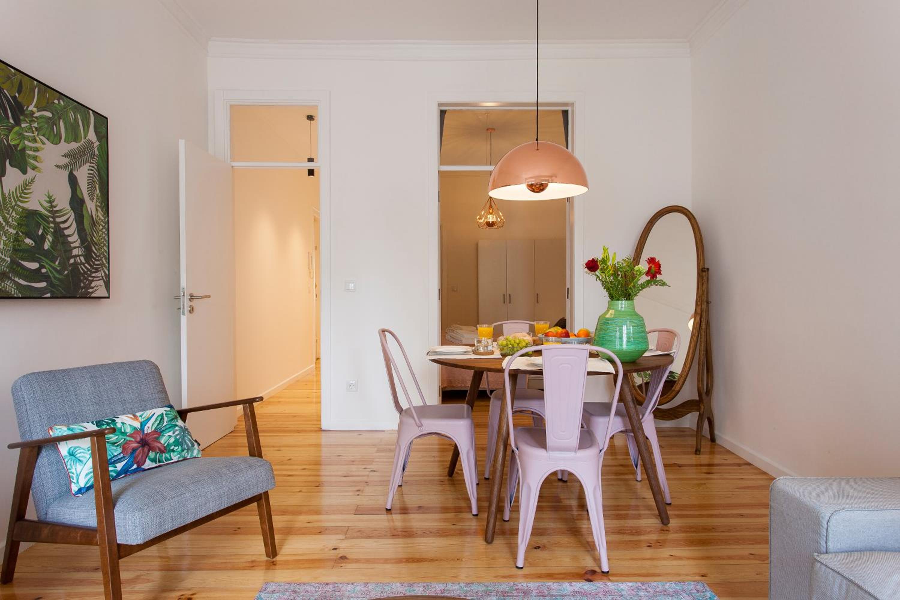 2 suites stylish flat at bairro alto-principe real view 4