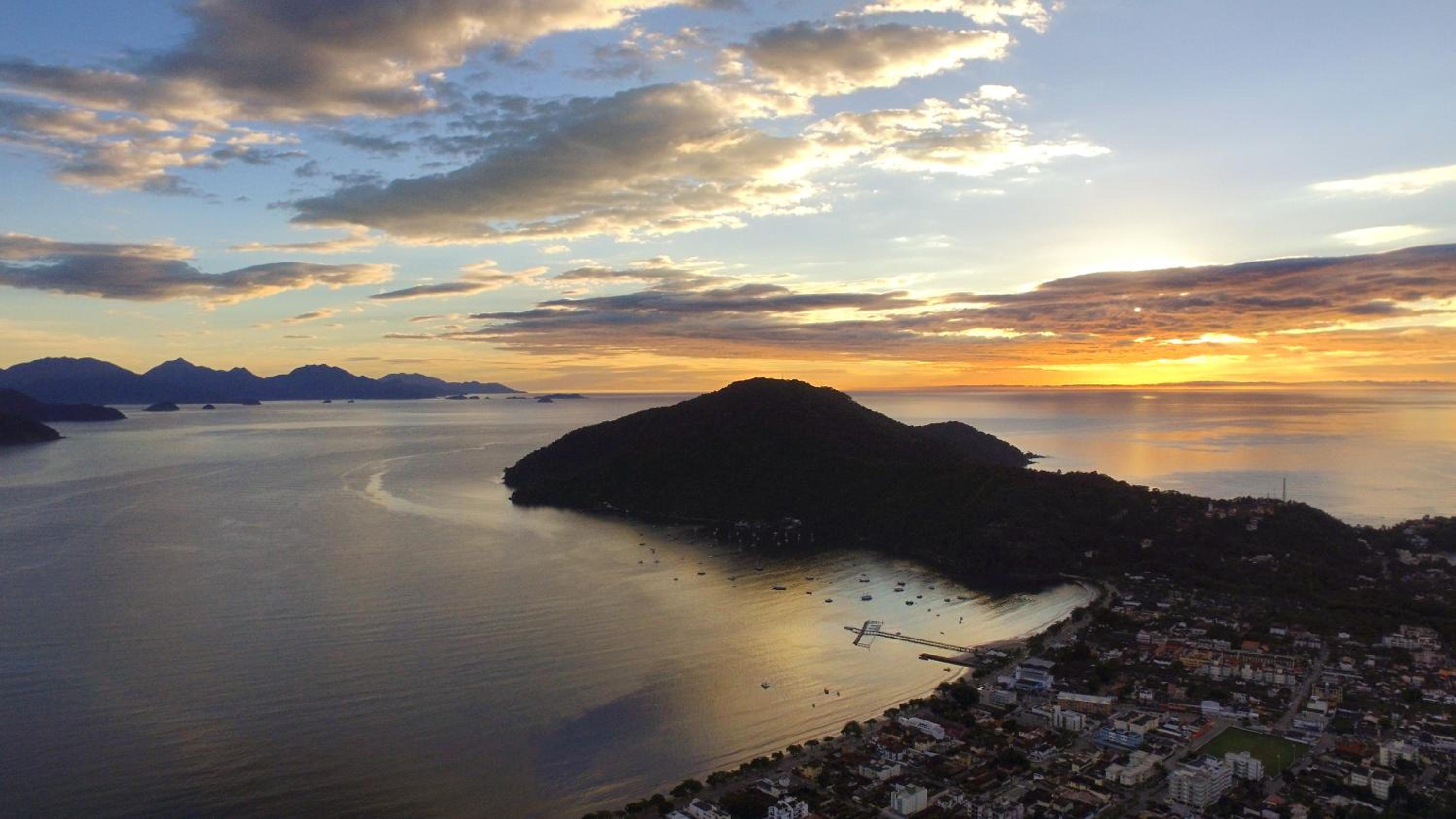 Suítes Canoas Ubatuba