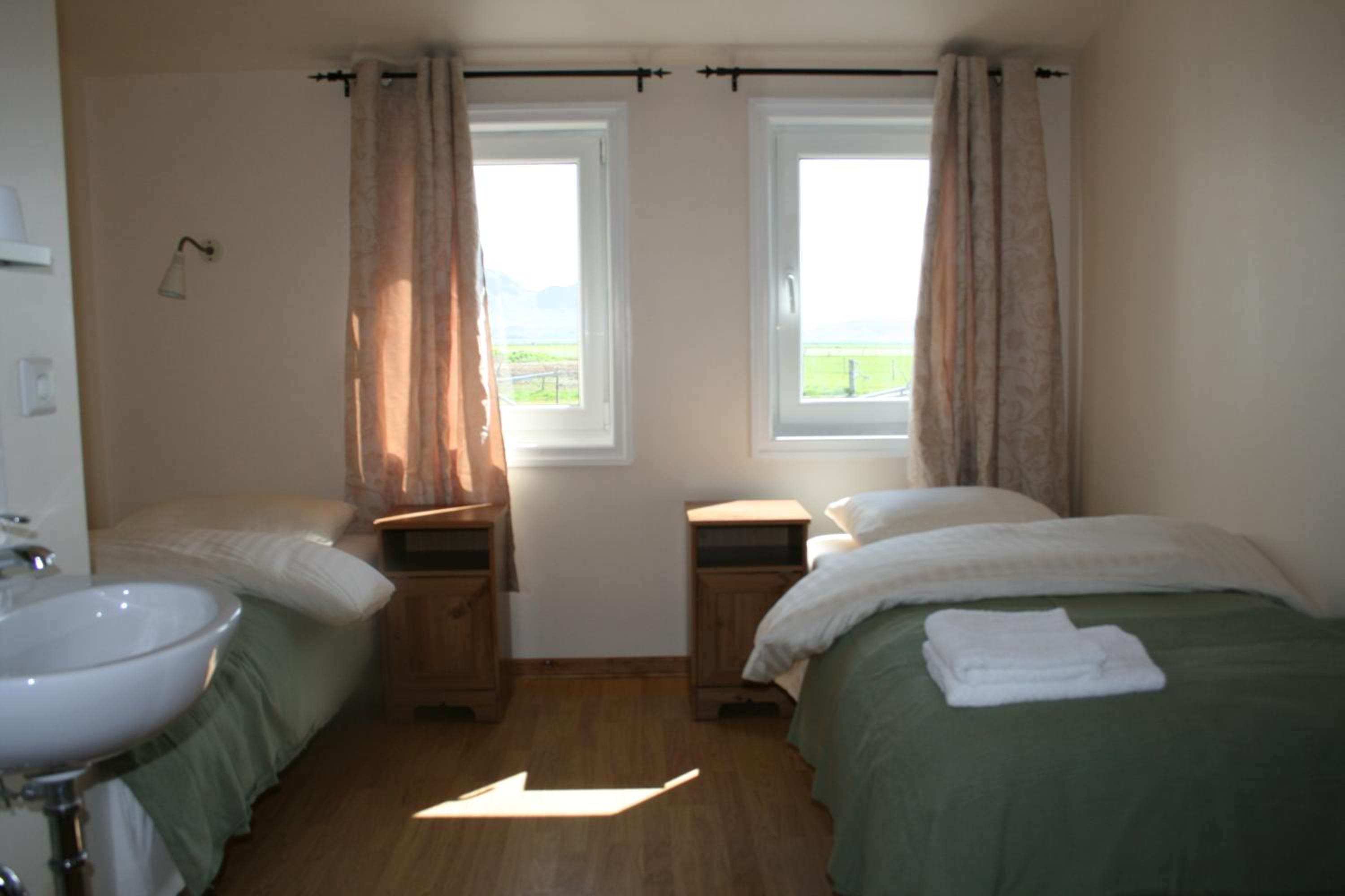 Guesthouse Vellir view 3