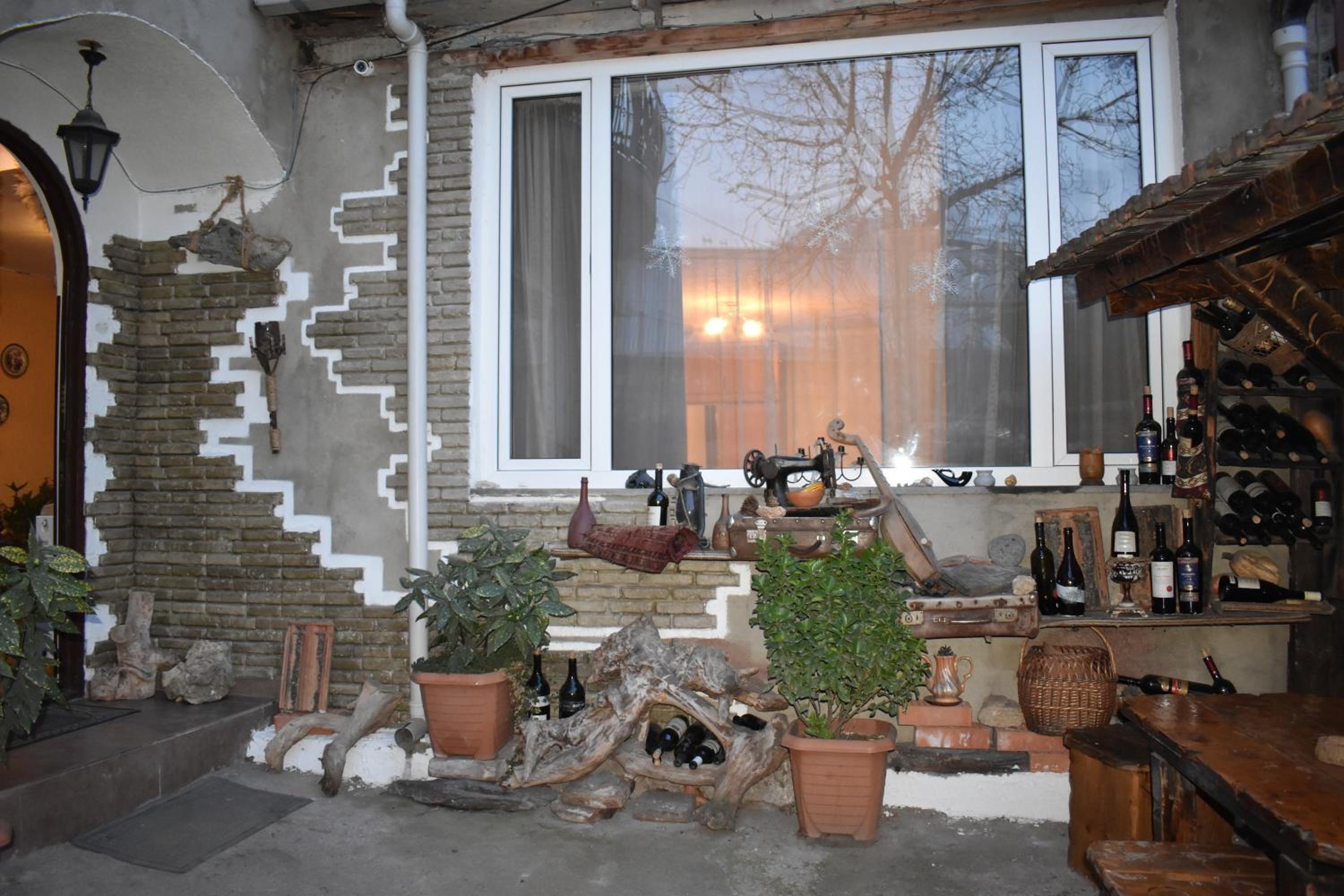 Lea Guest House