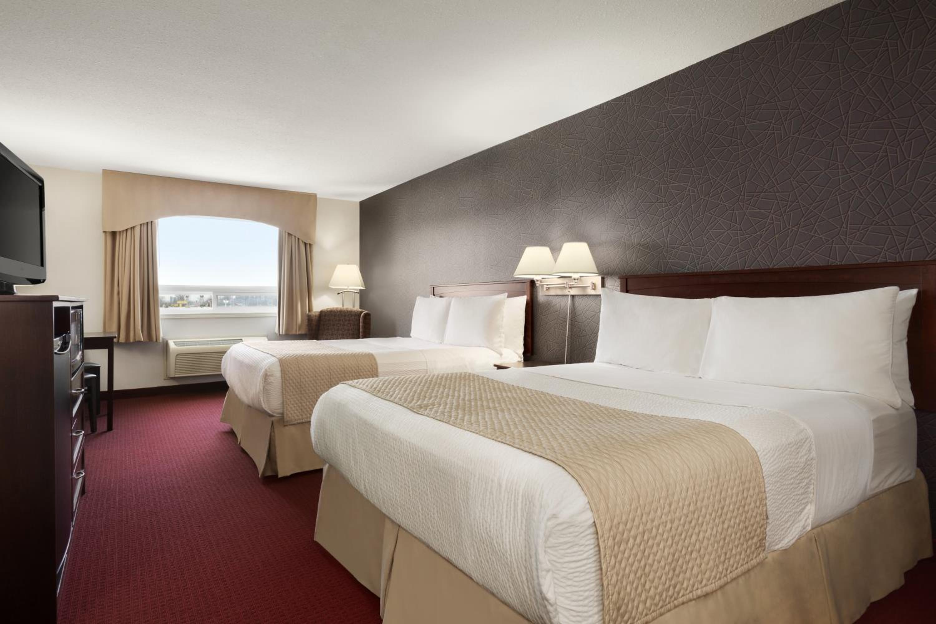 Brandon Vacations - Days Inn  Suites by Wyndham Brandon - Property Image 11