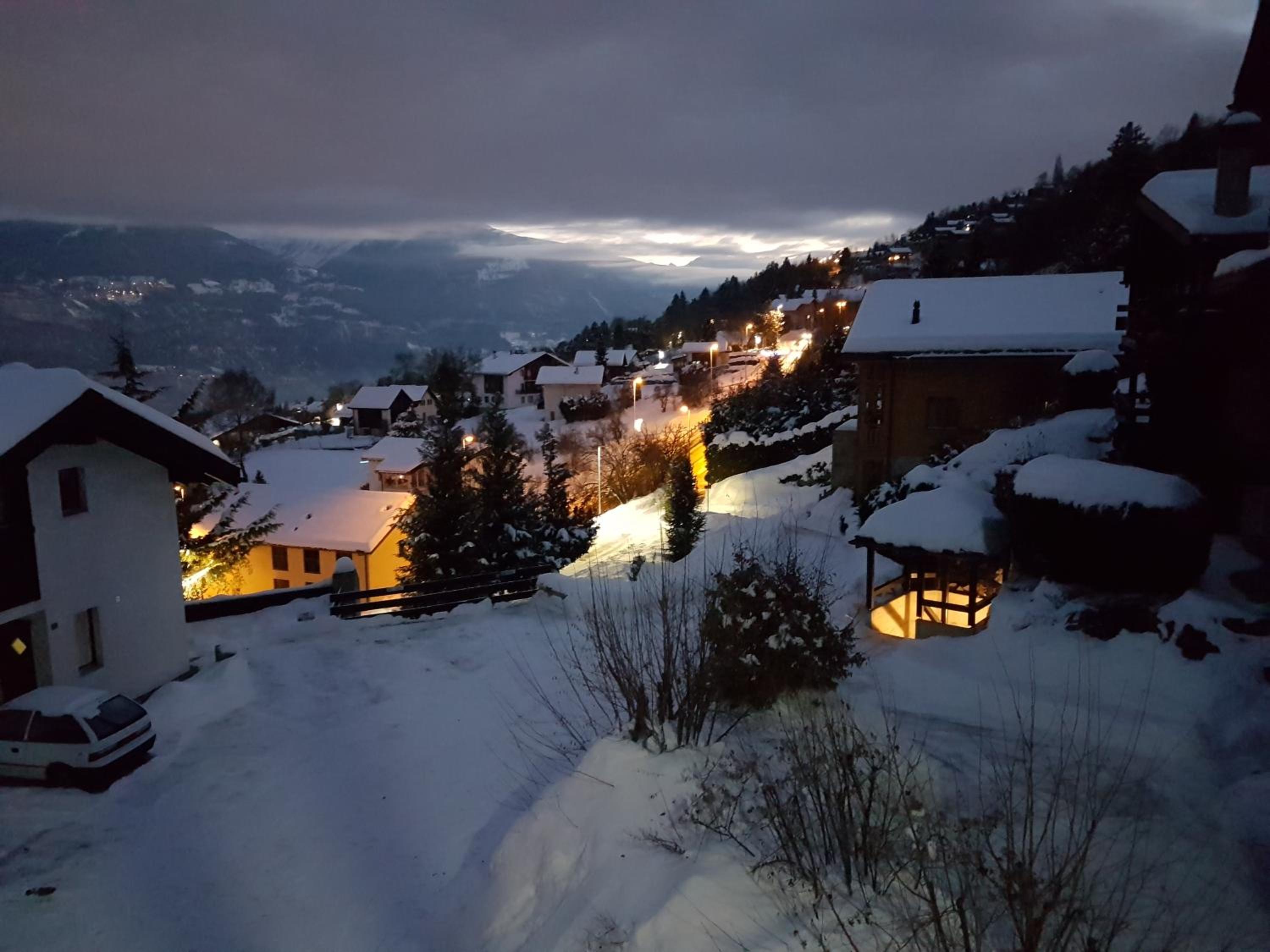 Mollens Chalet view 3