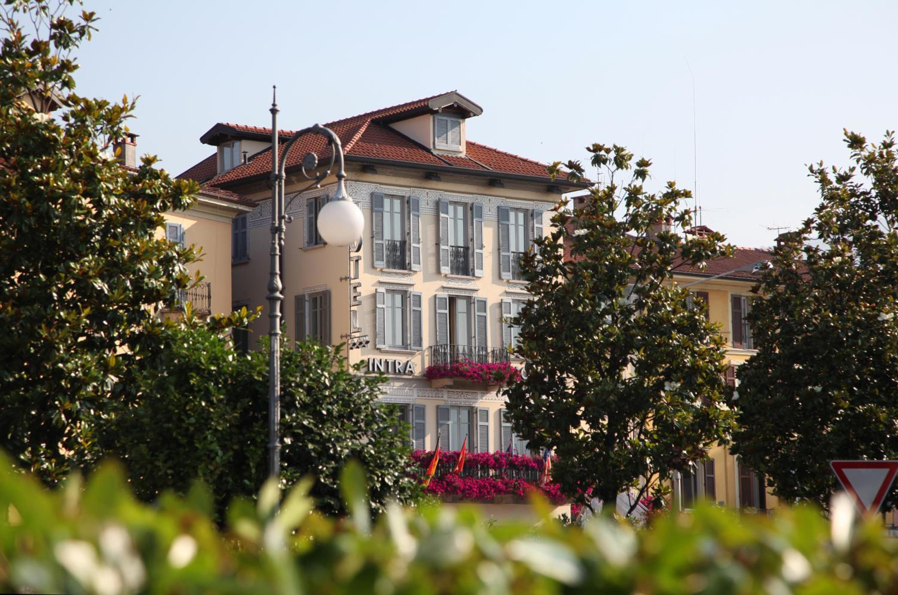 Verbania Vacations - Intra Hotel - Property Image 1