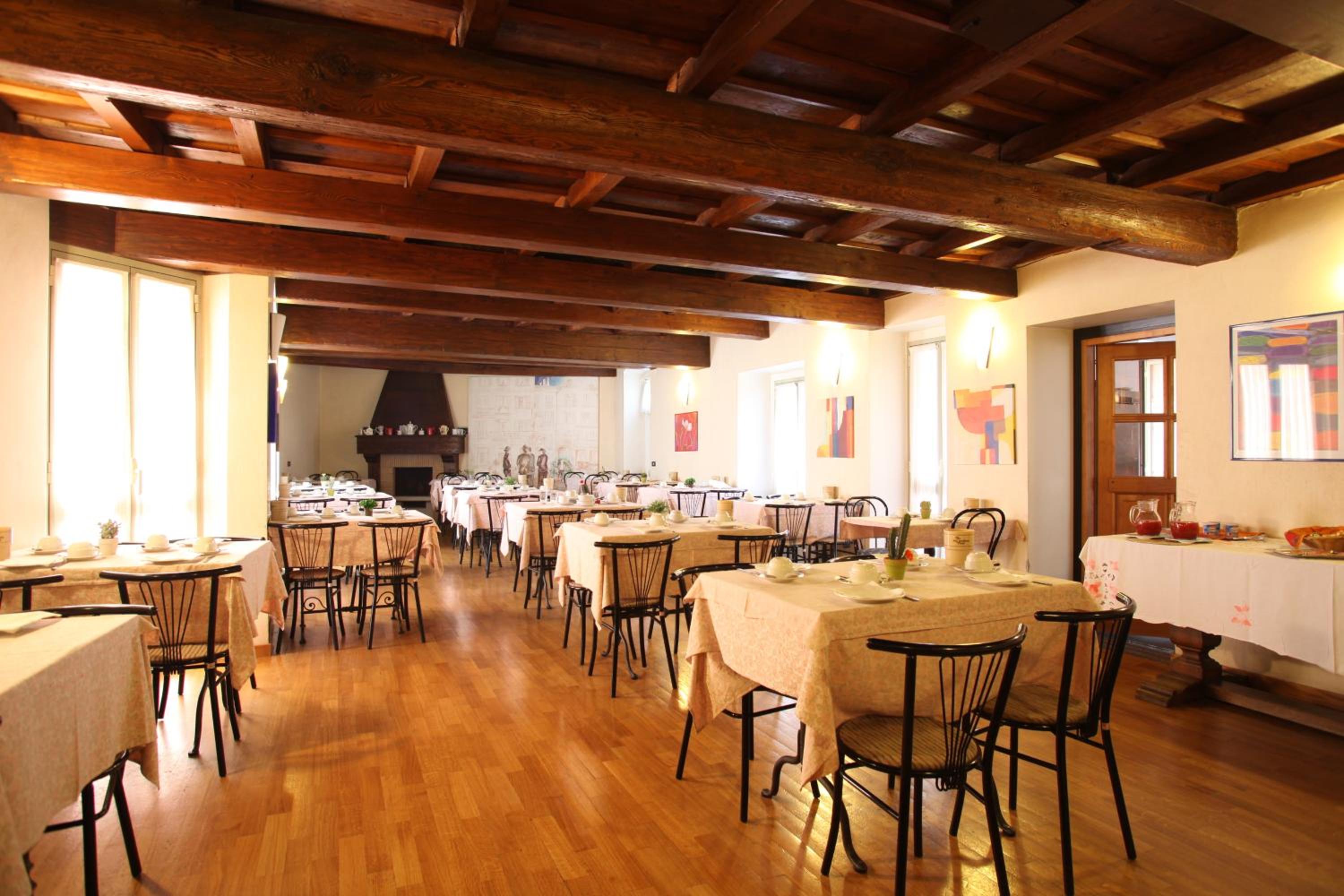 Verbania Vacations - Intra Hotel - Property Image 8