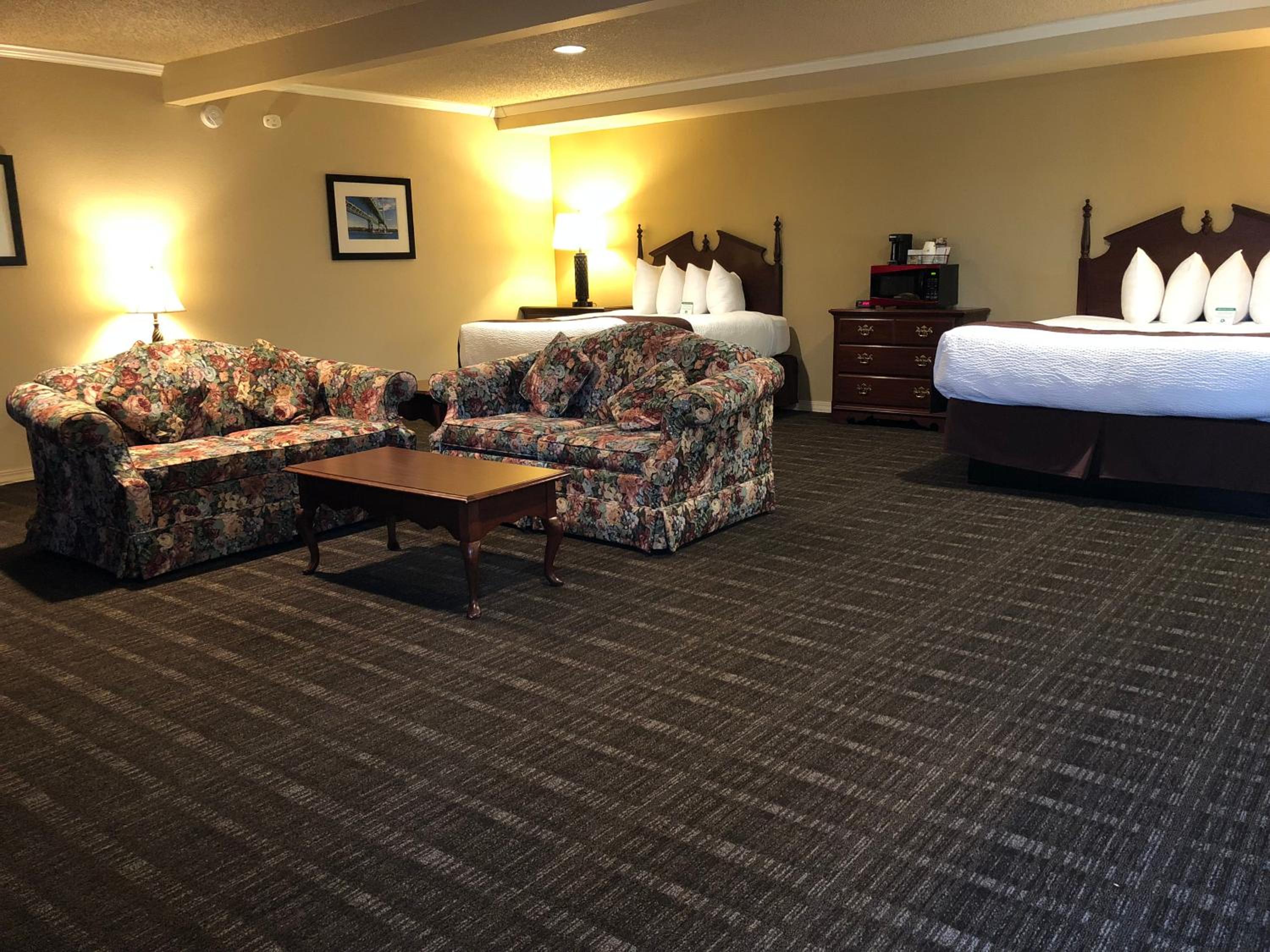 Best Western Lakewood- Historic Landmark