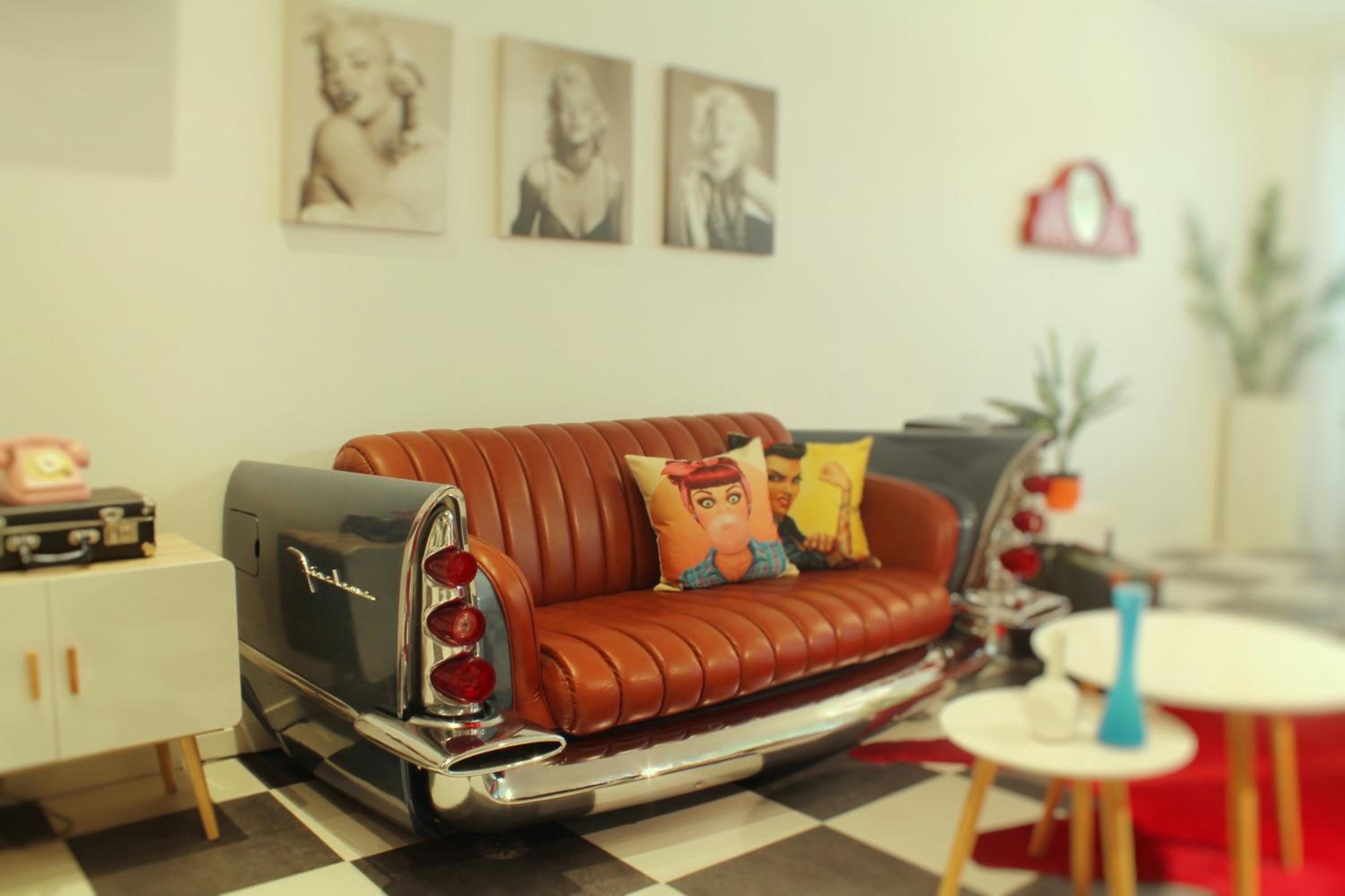 lounge