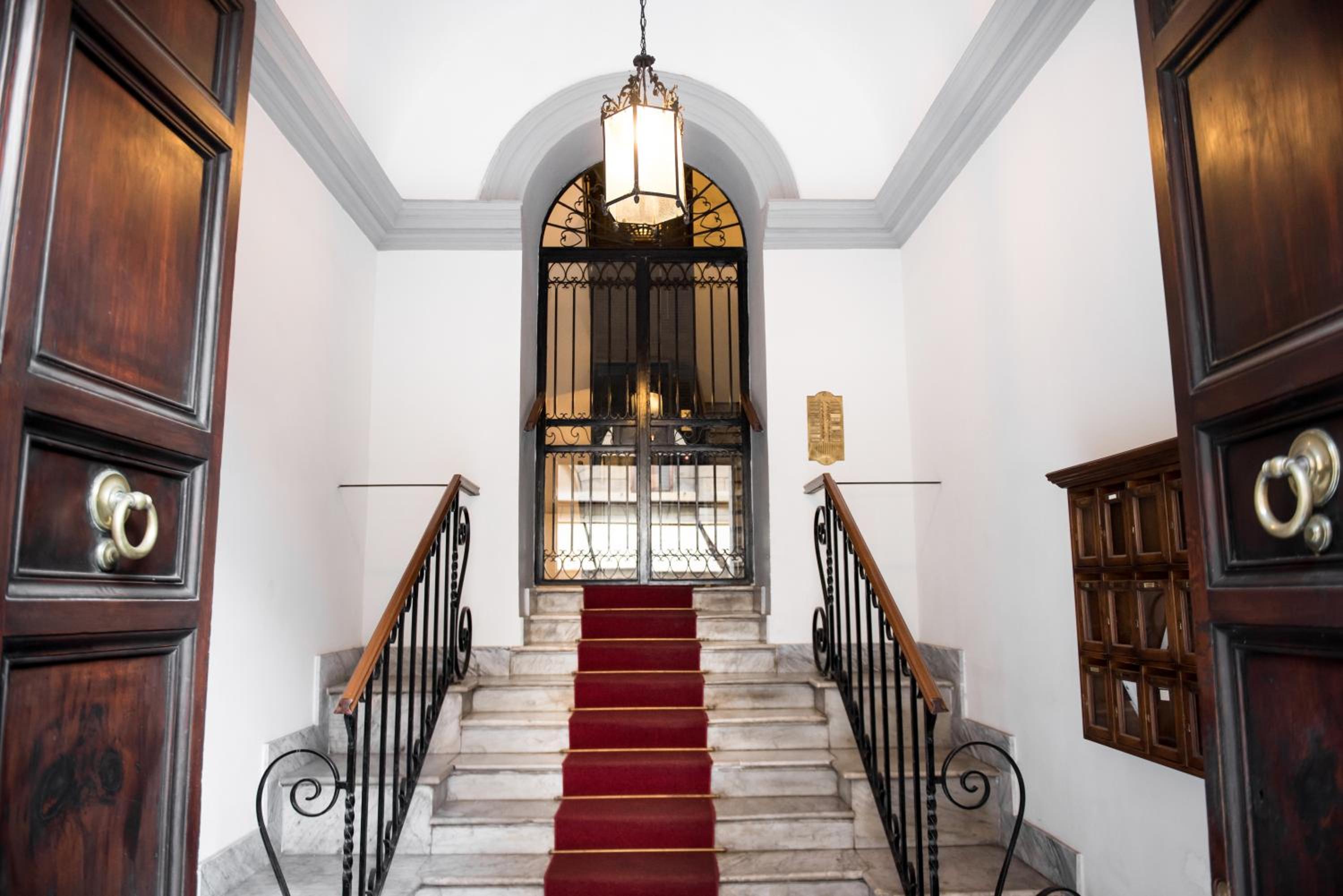 Pantheon Luxury House