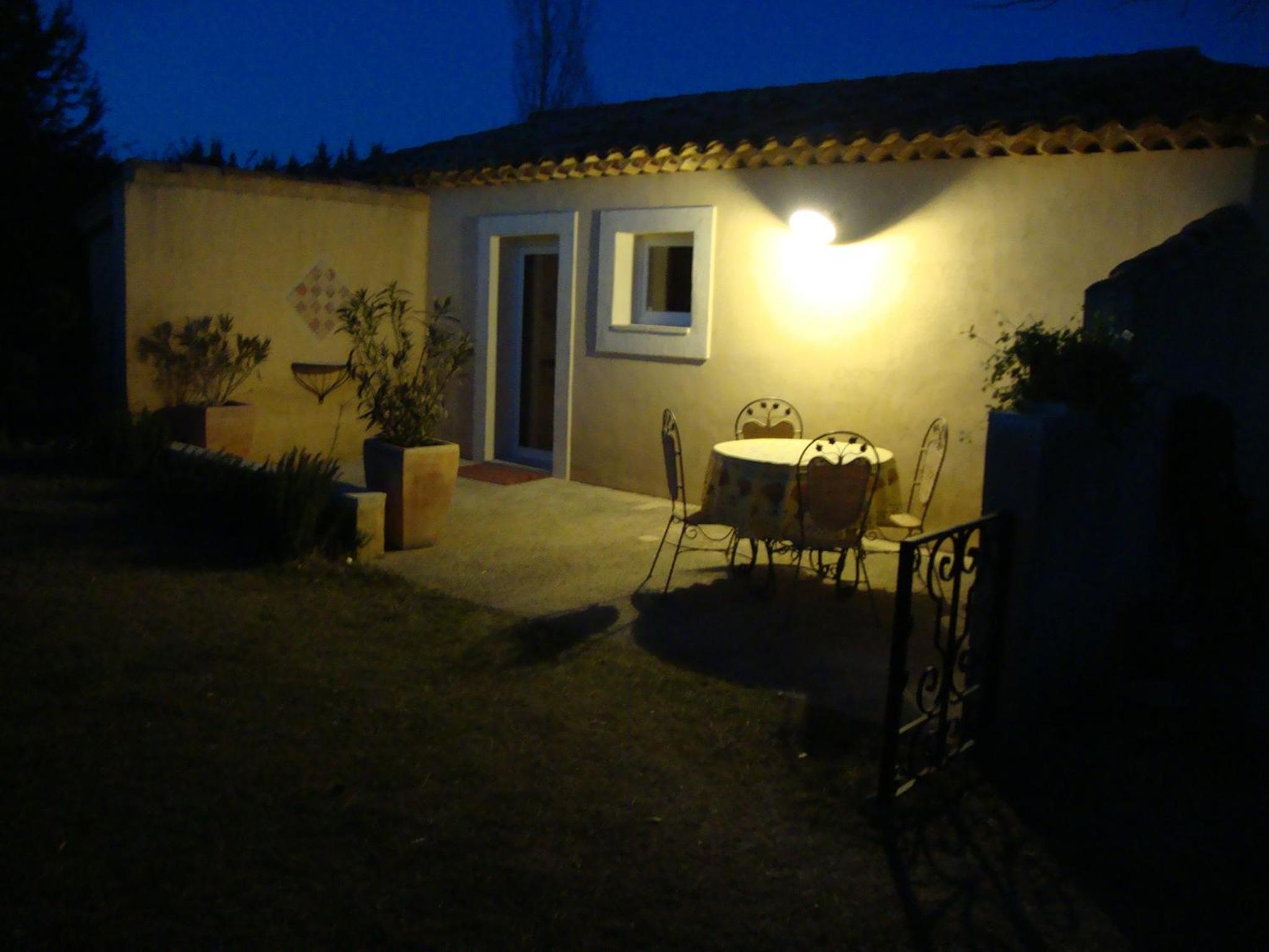 Photo 8