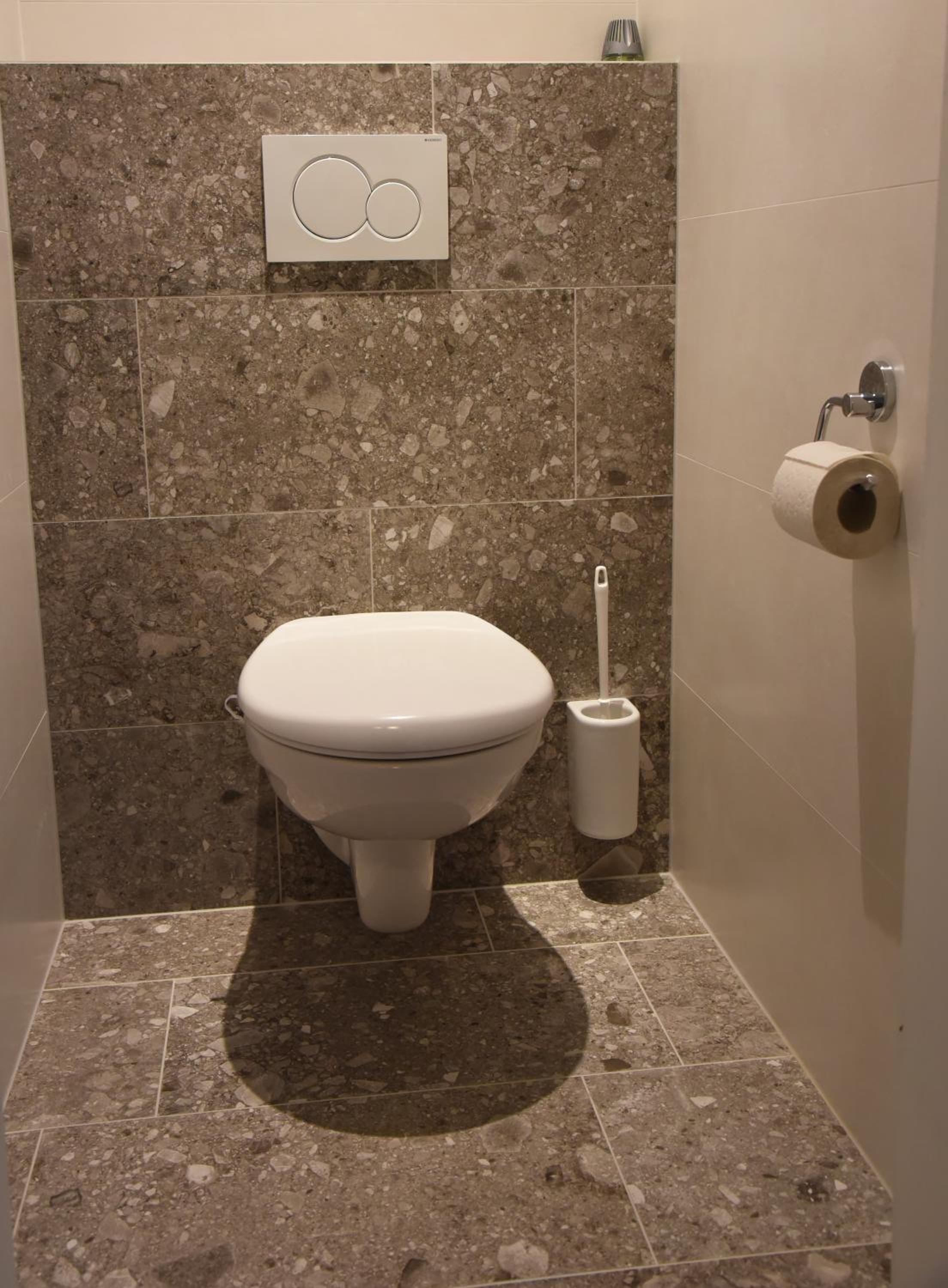 Photo 33