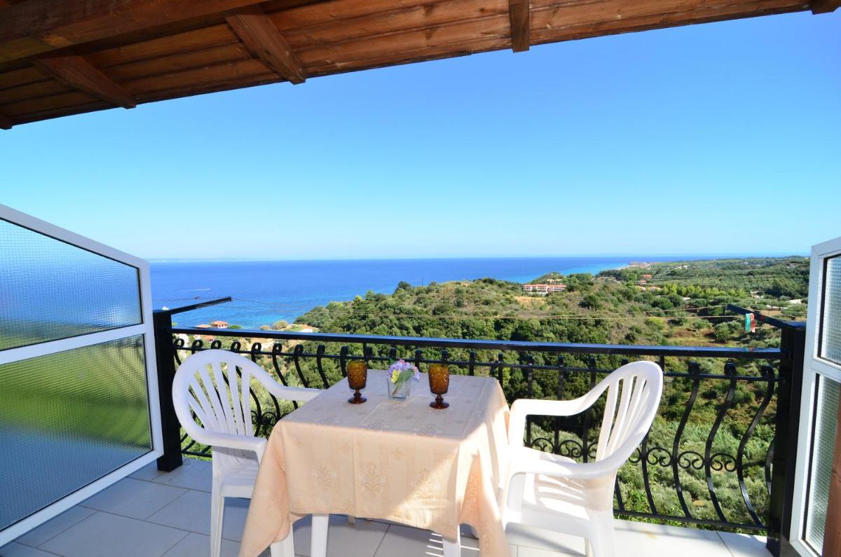 Fiore Hill Sea View Studios photo 1