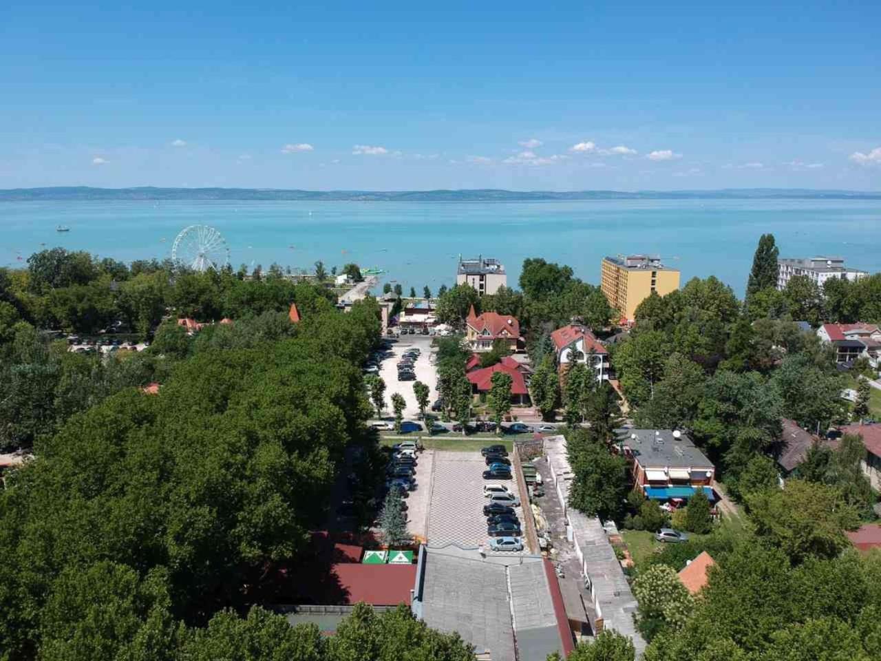 Balaton Apartmanház view 2