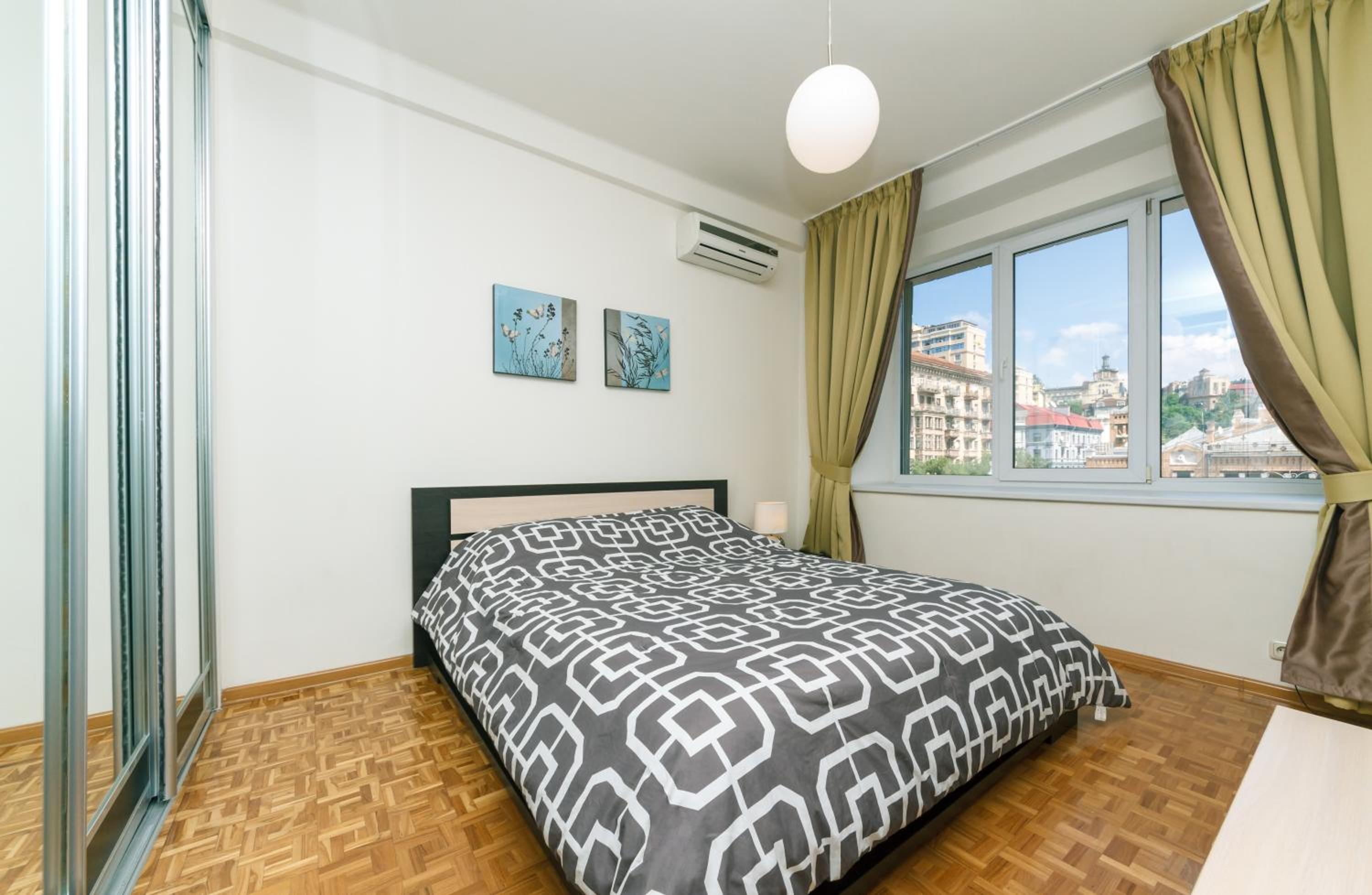 Alma Apartments