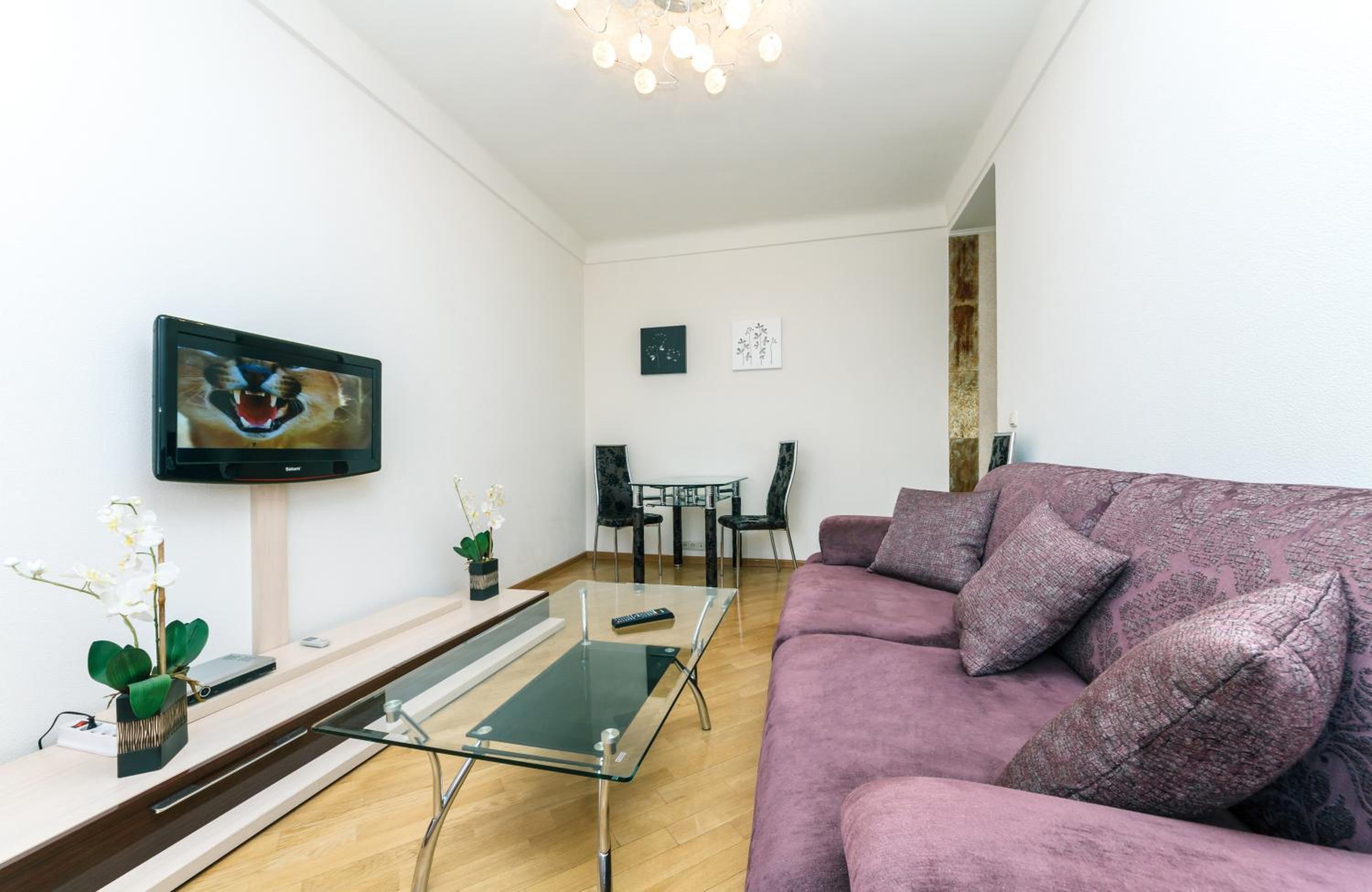 Alma Apartments