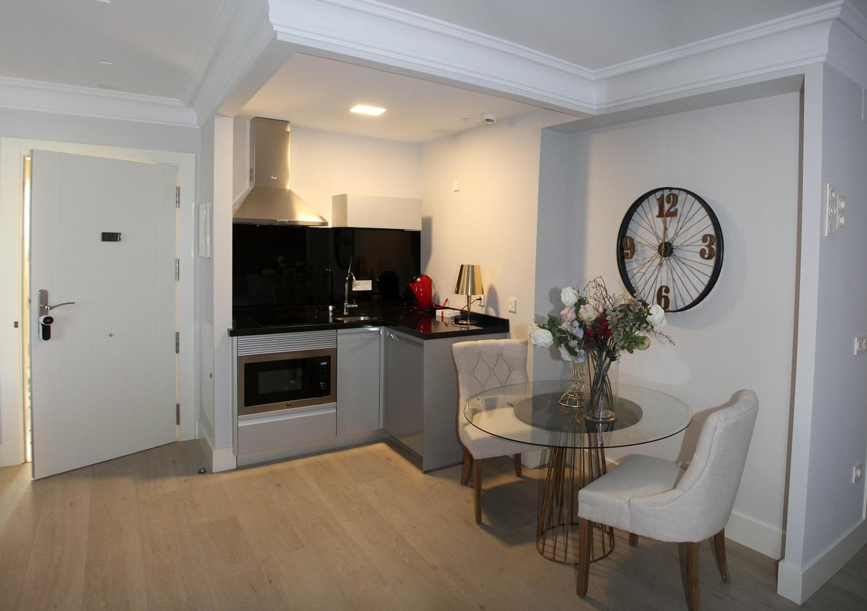 Principia Suites
