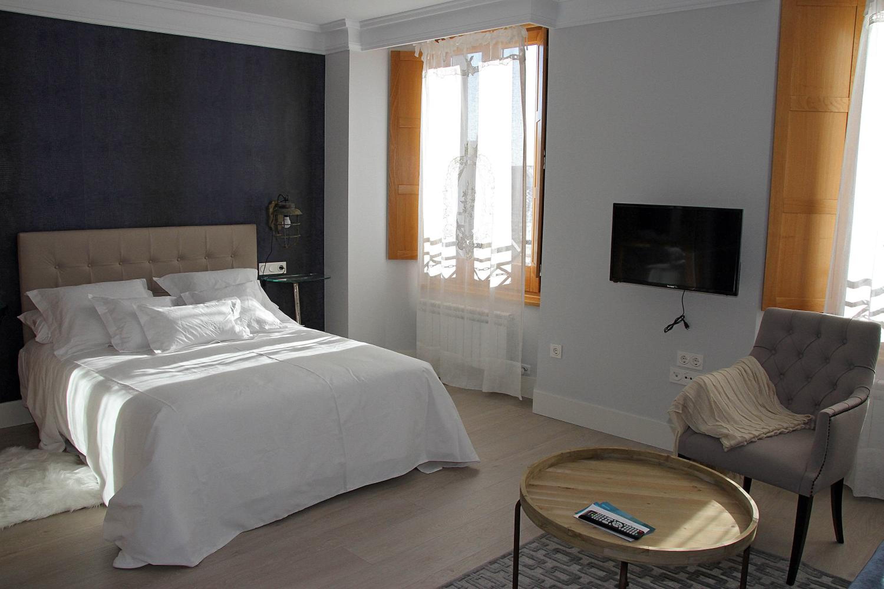 Principia Suites