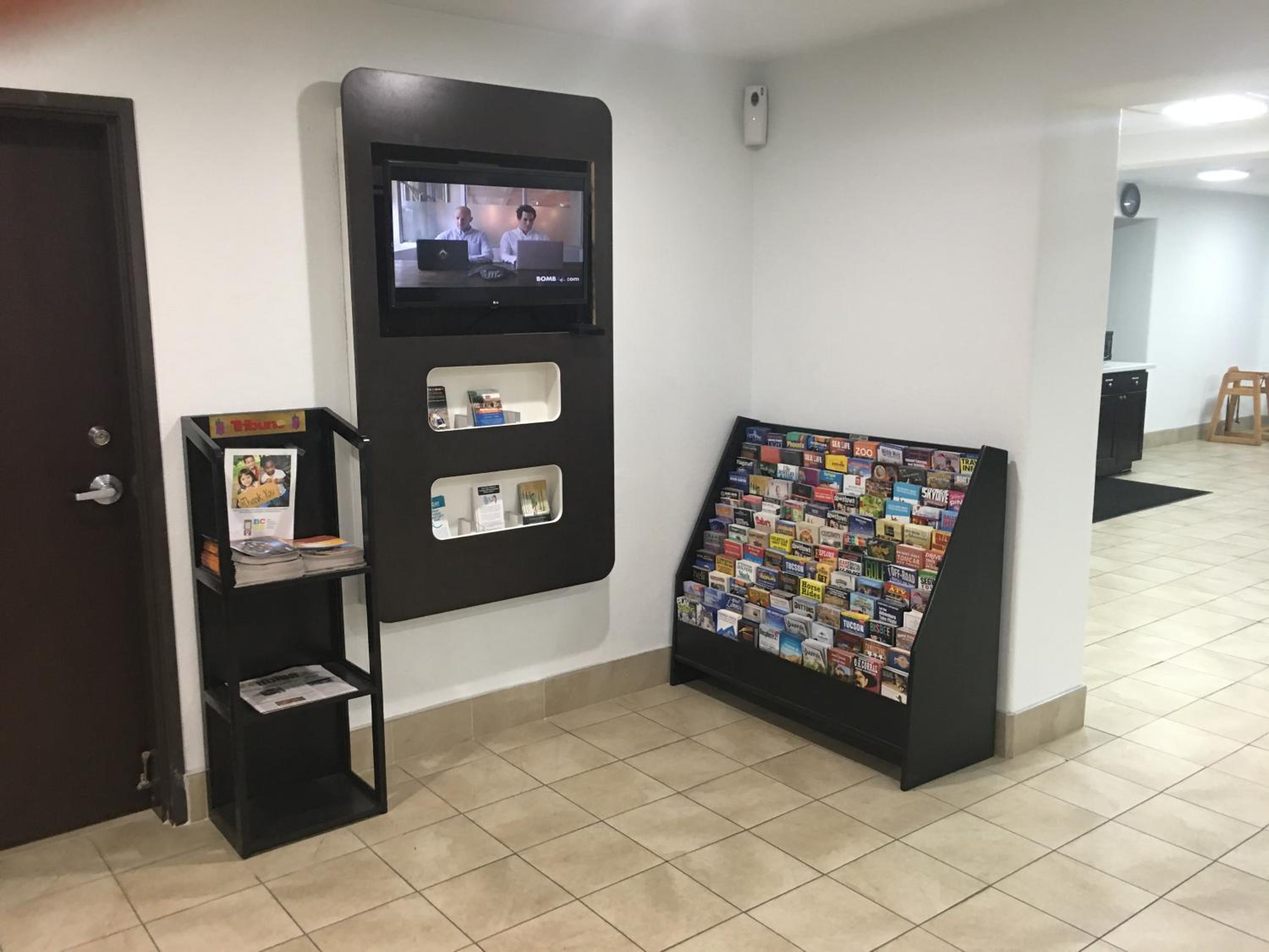 Motel 6-Apache Junction, AZ - Property Image 11