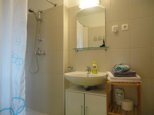 Photo 51