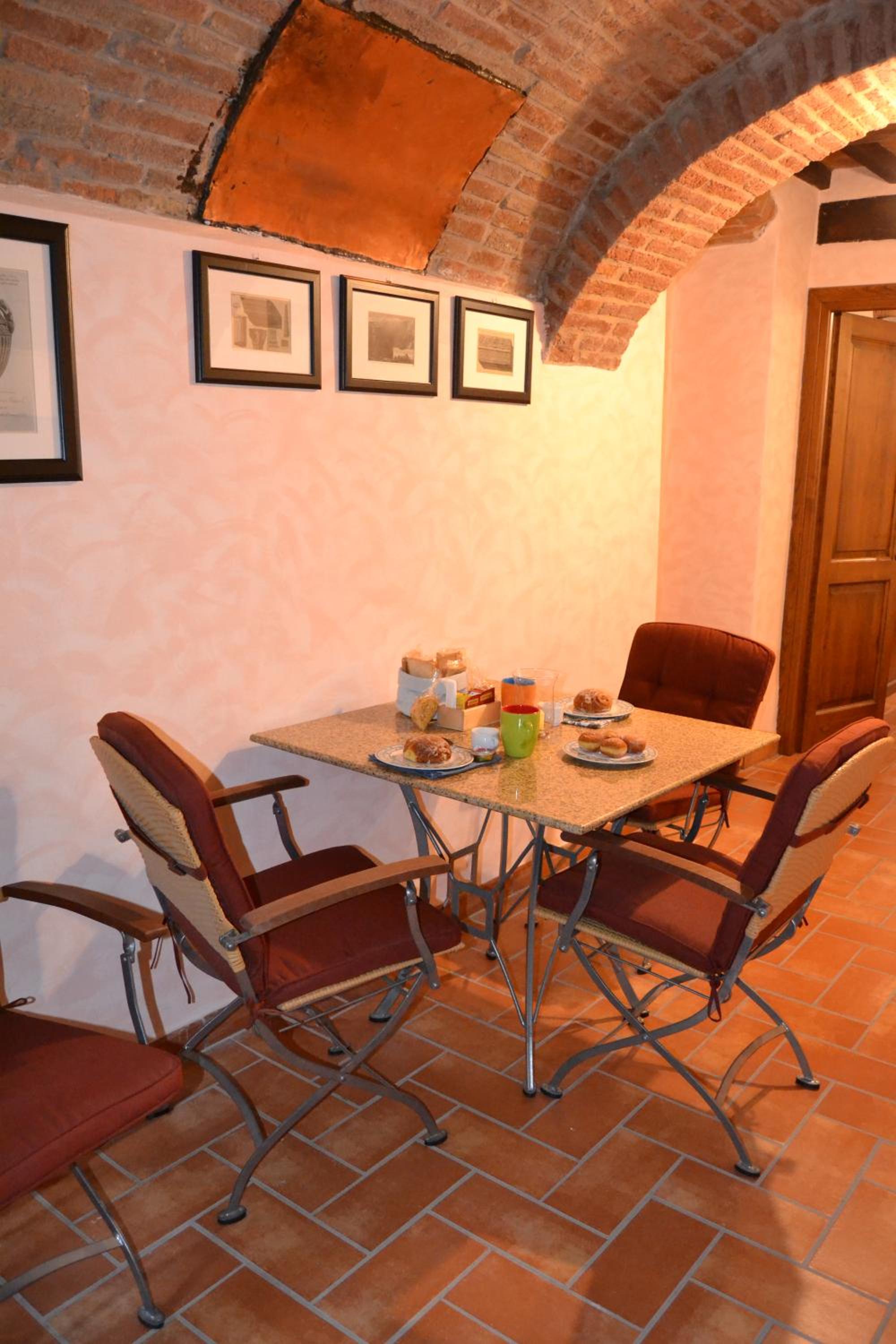 Hotel Sweet Cortona - Image 1