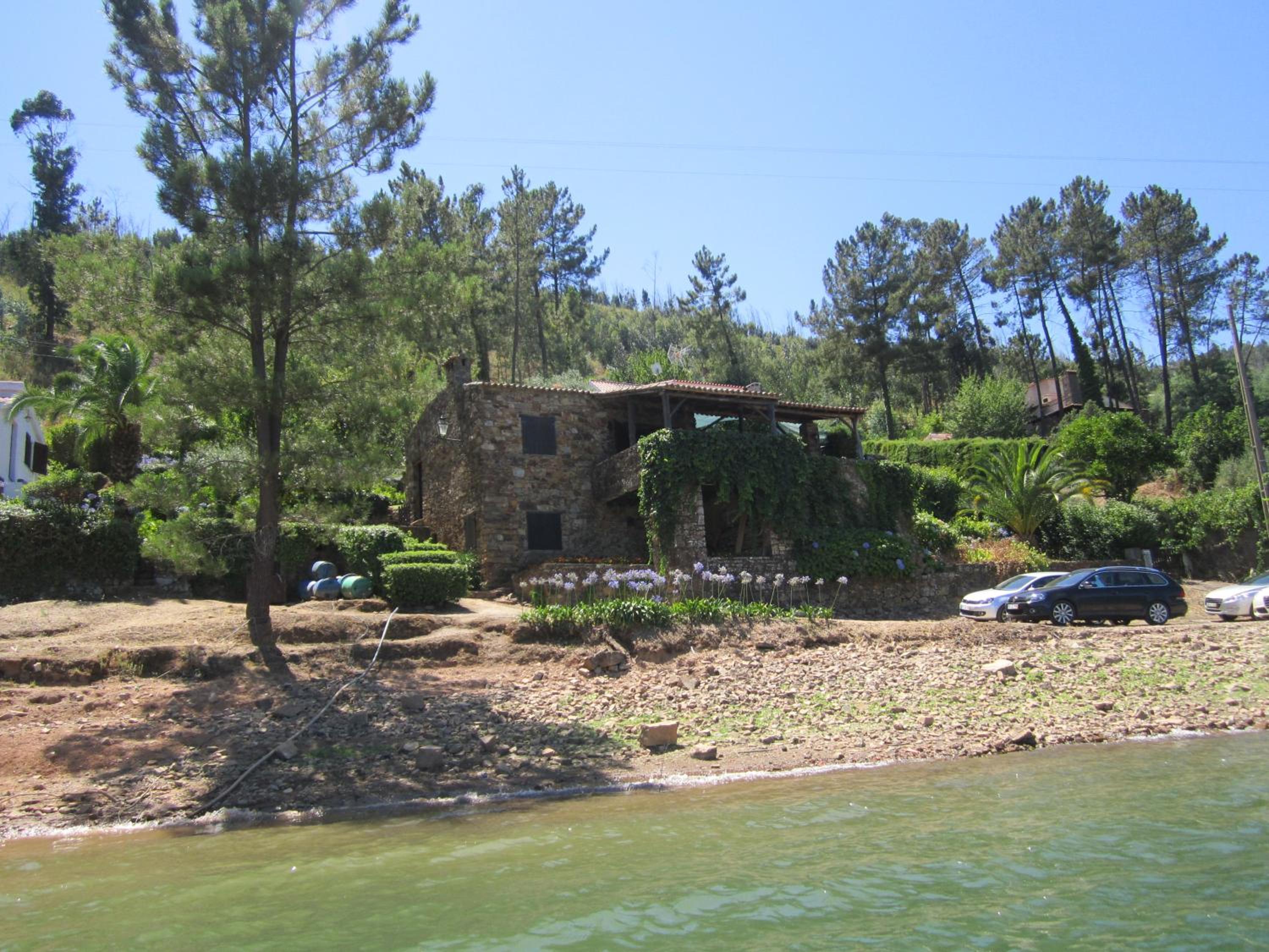 Photo 33