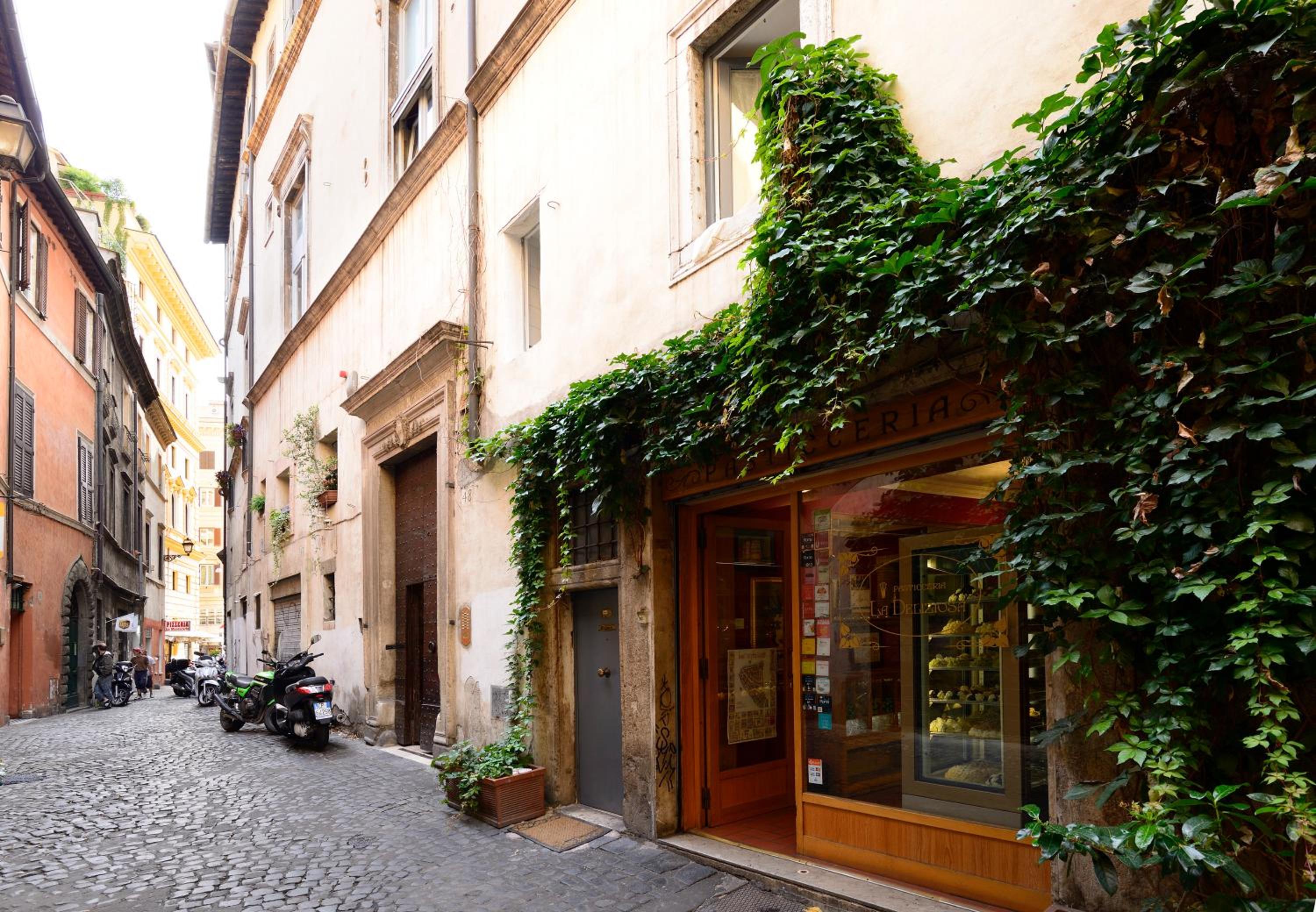 Navona Charming Flat