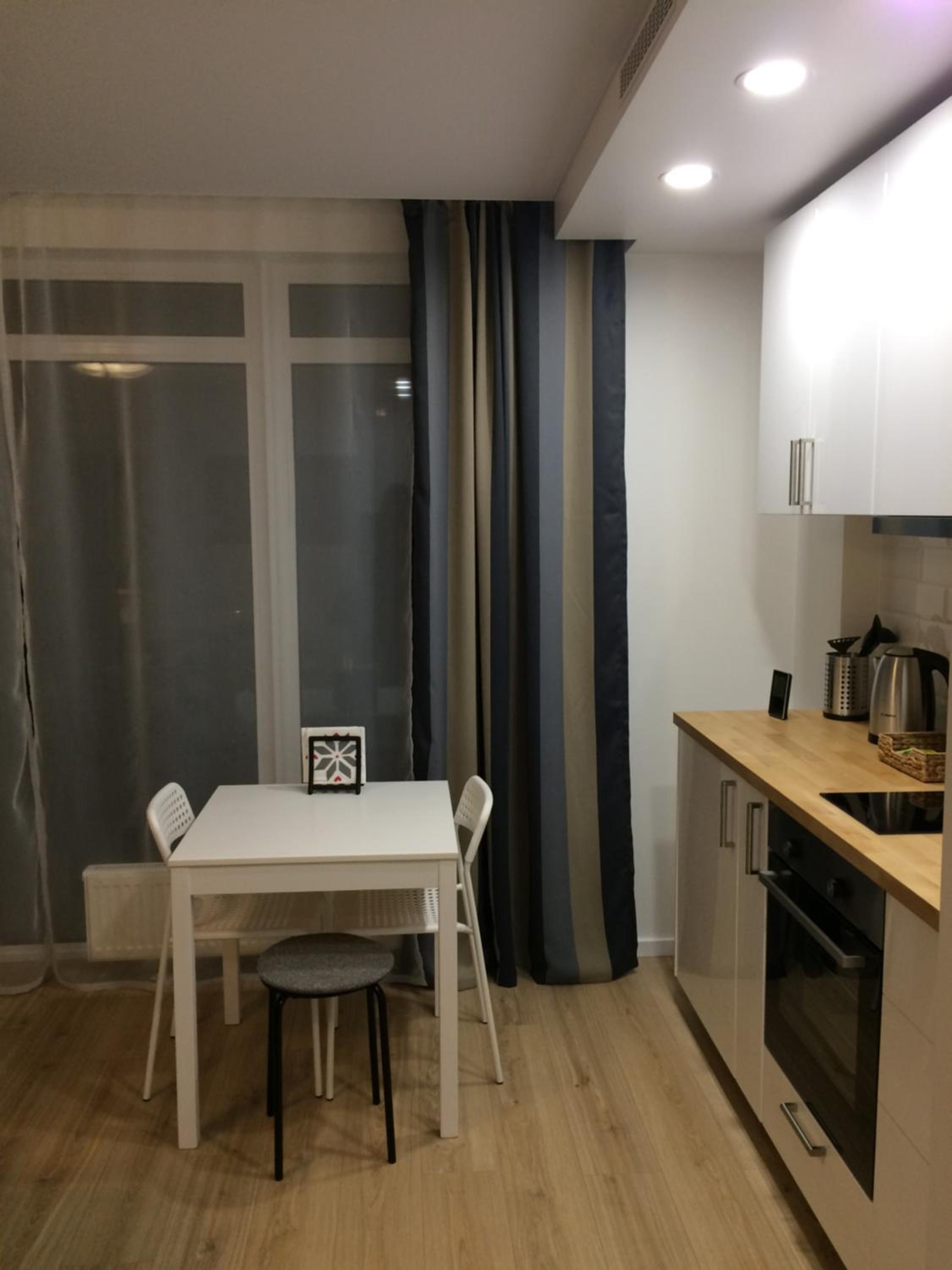 Elegant apartment close to the Old Town view 3