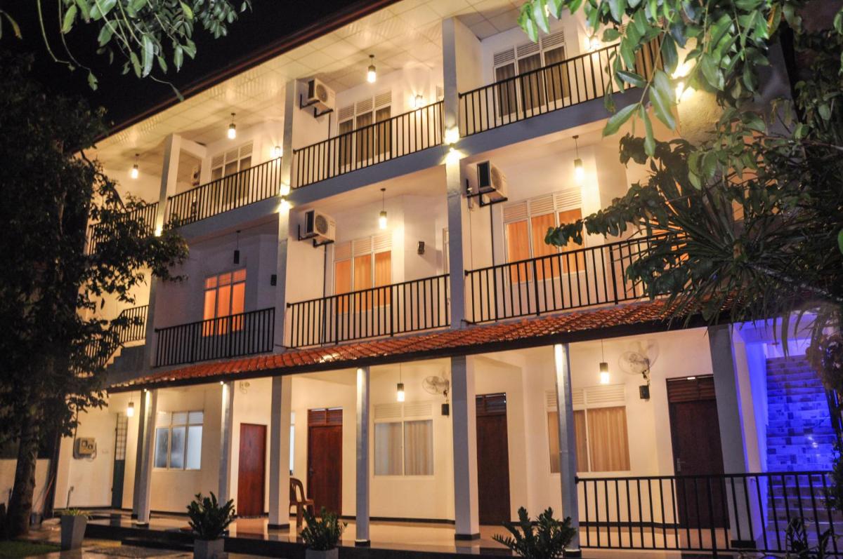 Ritz Gate Kalutara
