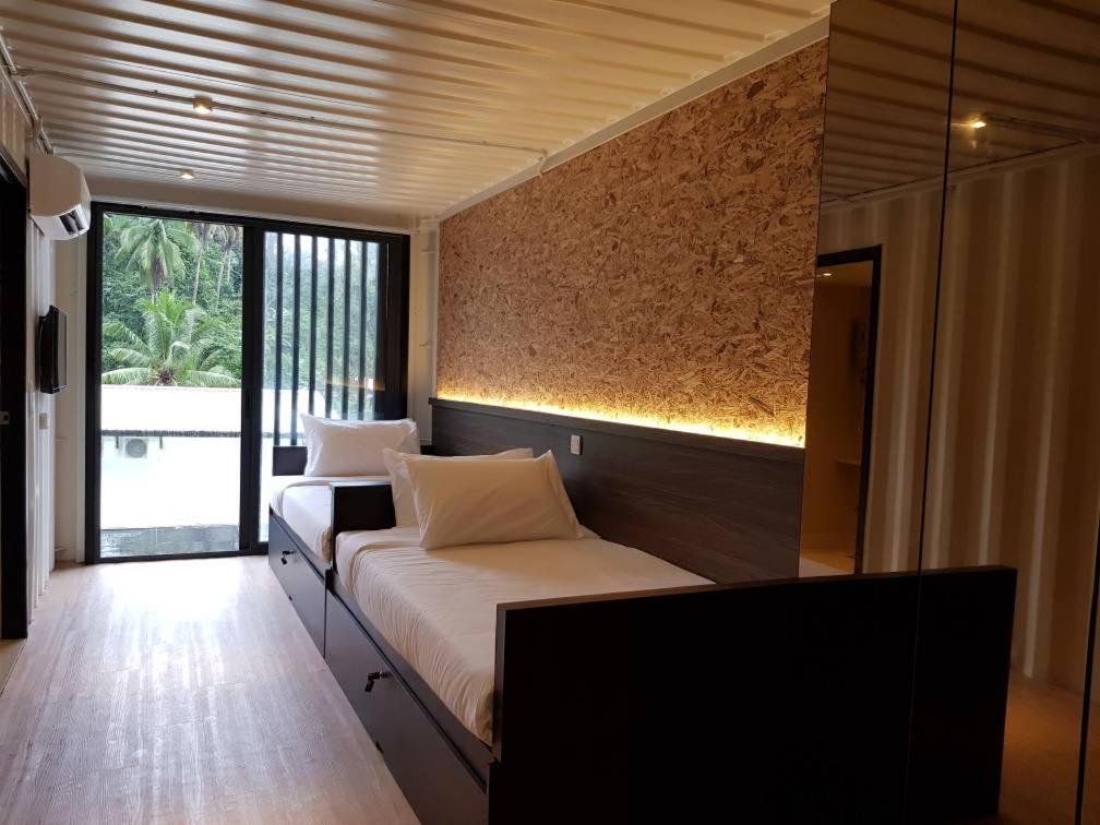 Lilla Waterfall Retreat - Sg Lembing, Kuantan Formerly Known as Casa Hill Resort