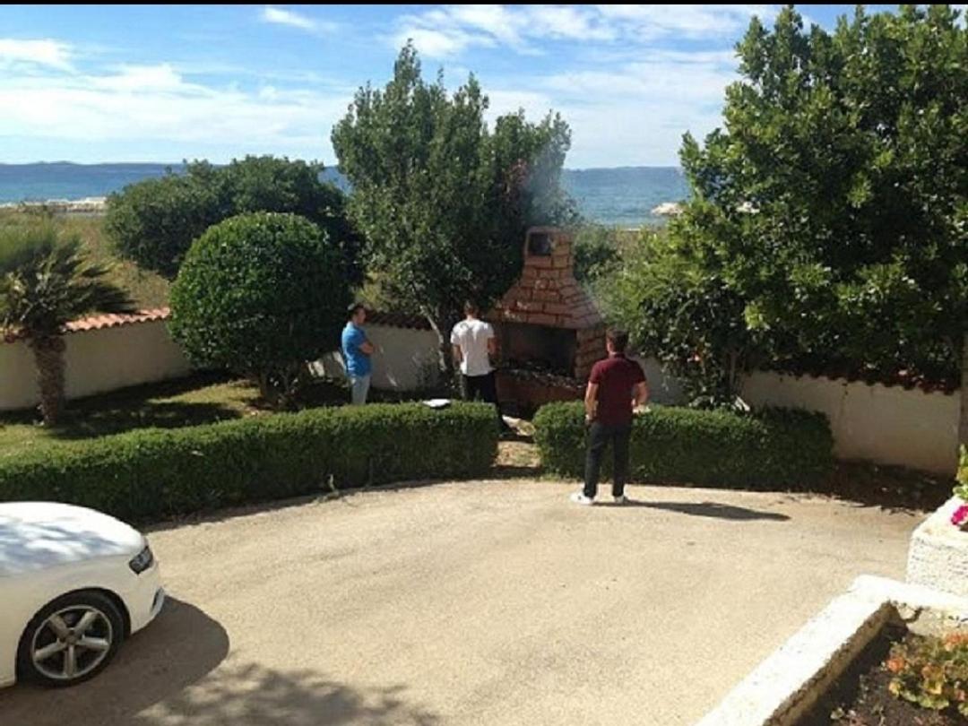 Photo 19