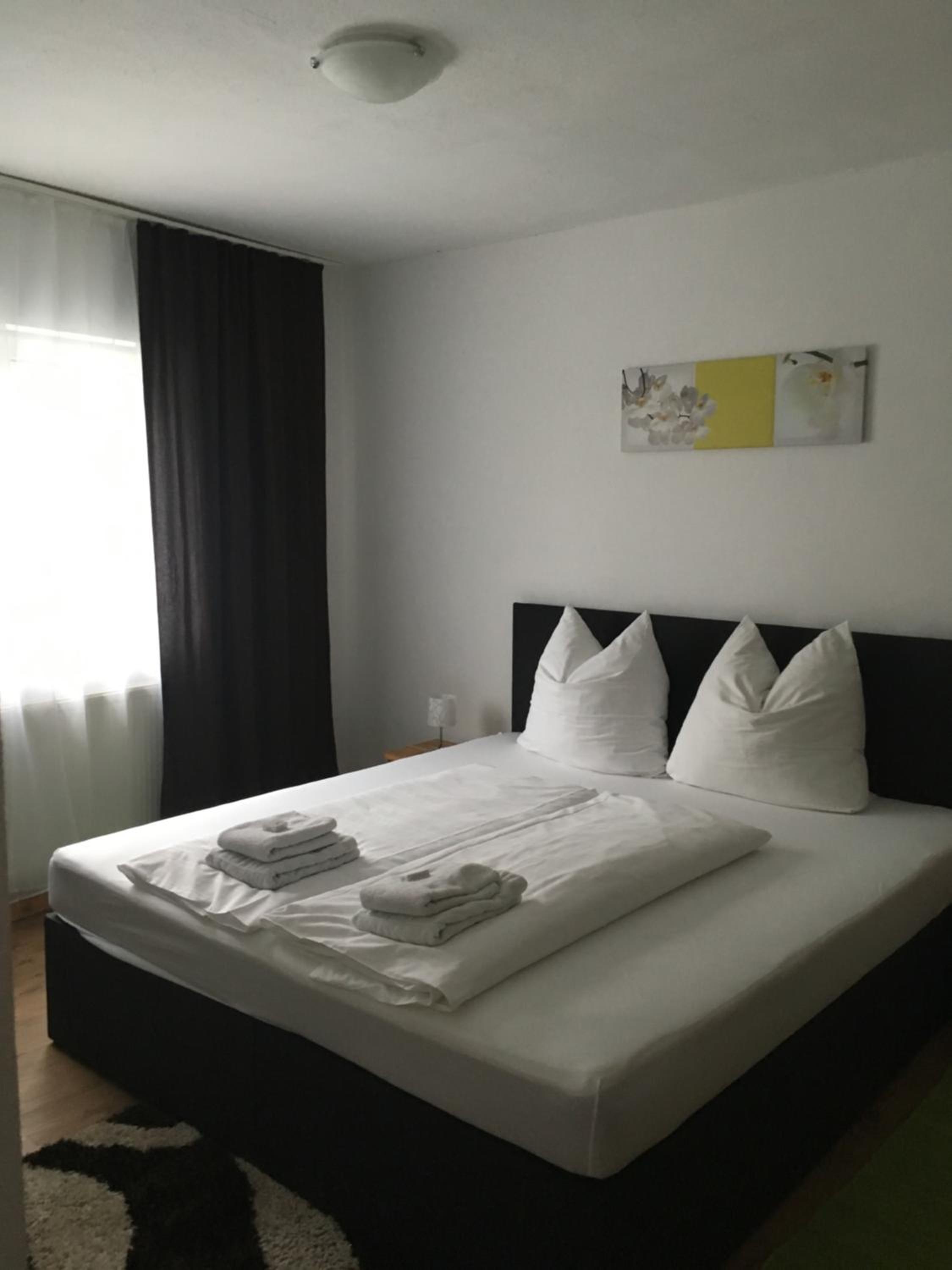 Pension Sunnseitn - Gasthof - Café - Weinkeller