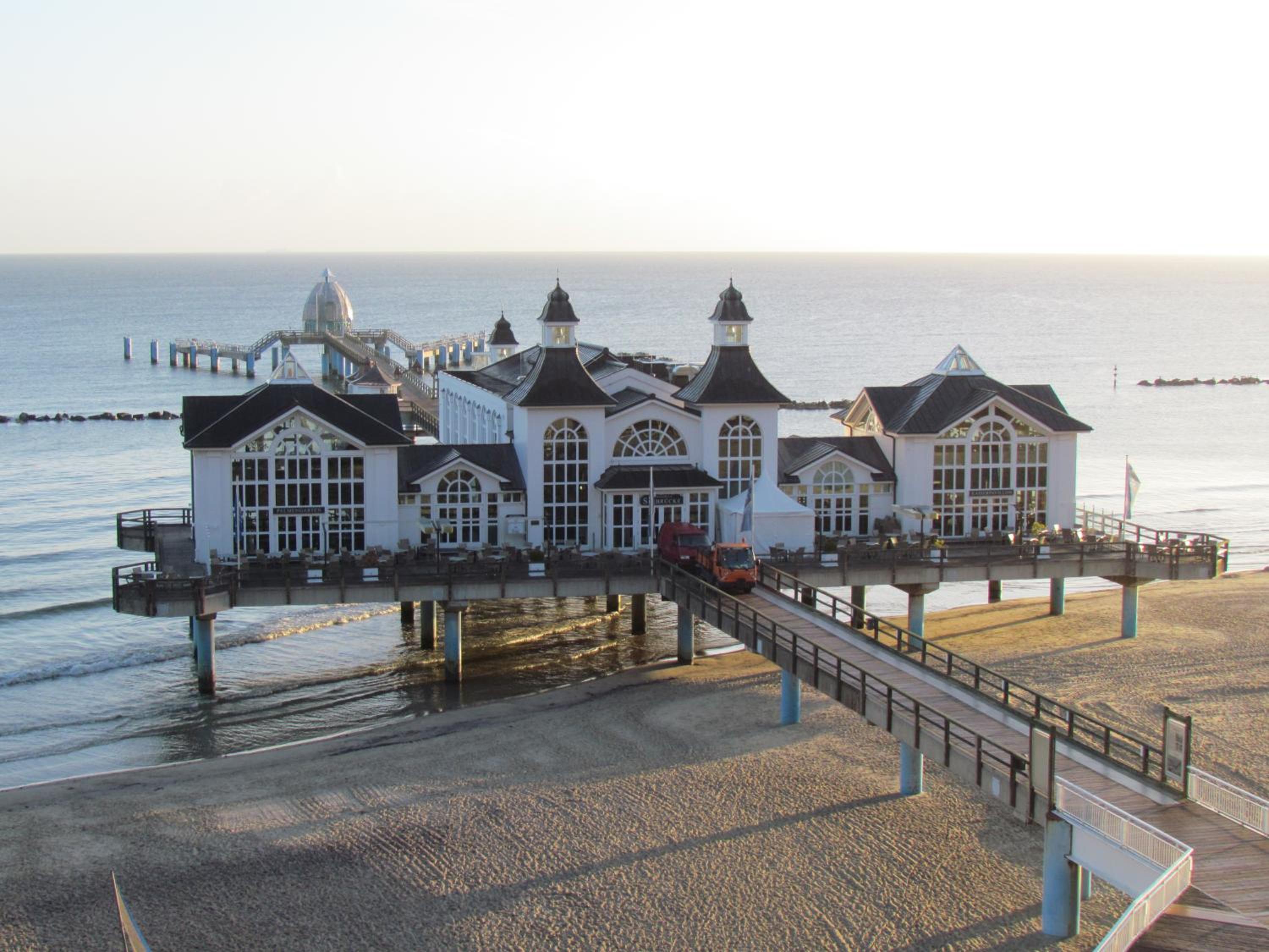 Hotel Dorie - Image 1